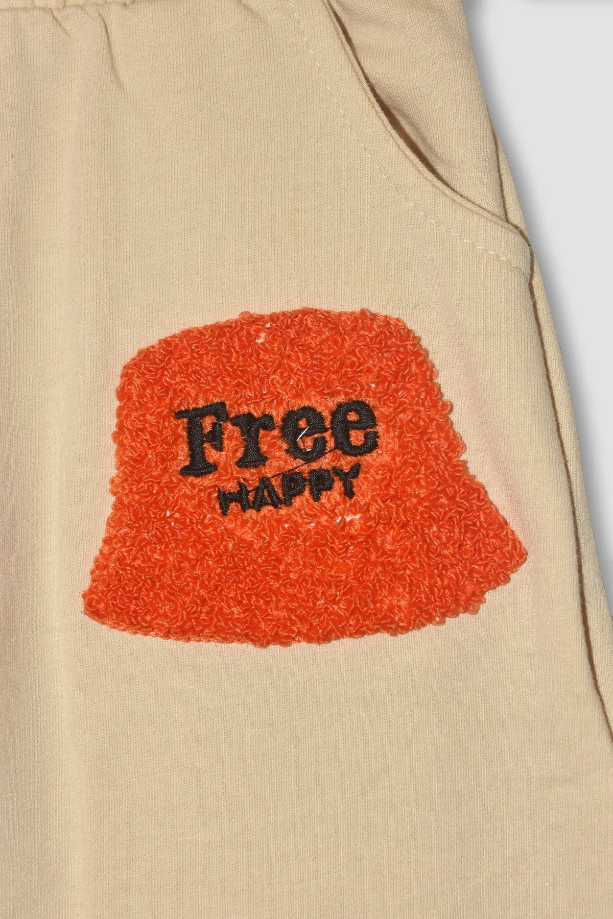 Erkek Çocuk %100 Pamuk Free Happy Süzene Nakışlı Paça Lastikli Trend Takım - 2146 - Bej