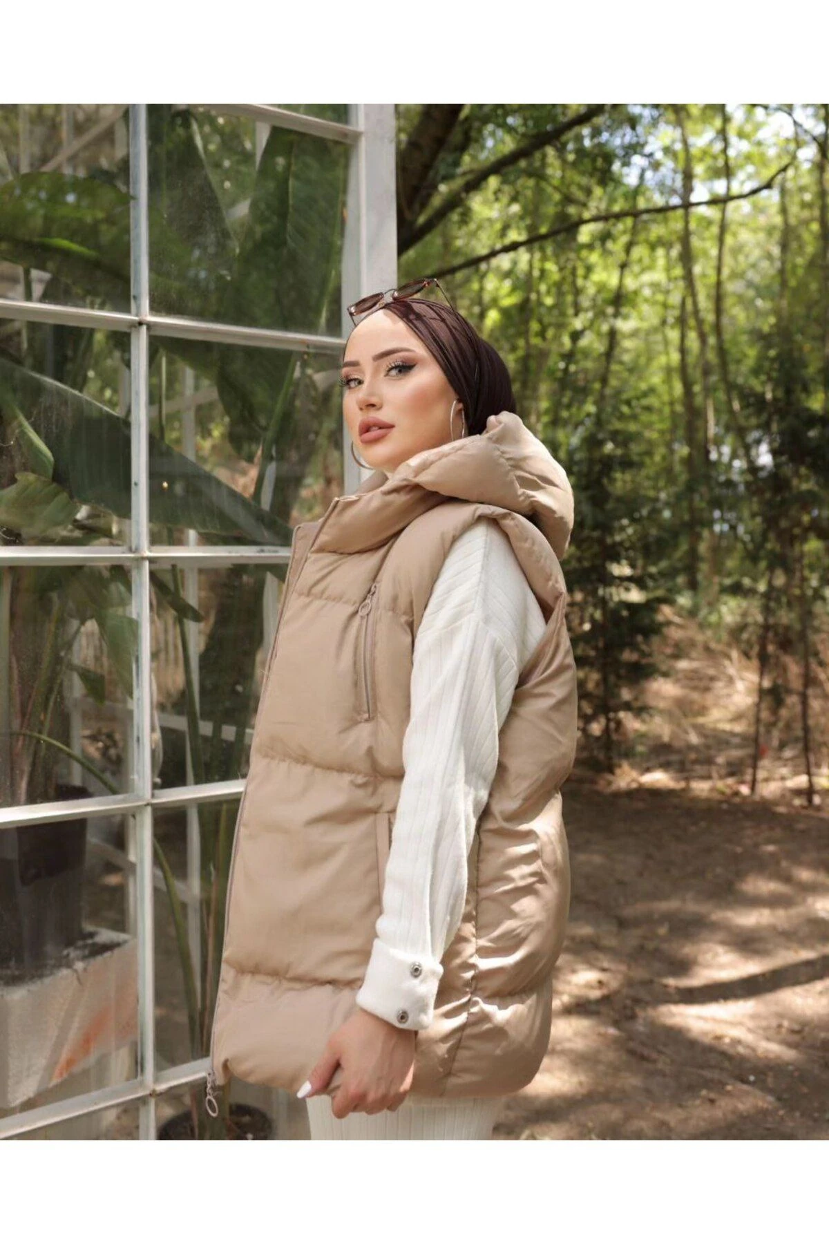 OVERSİZE  KAPİŞONLU SOL ÖN FERMUARLI CEP ŞİŞME YELEK