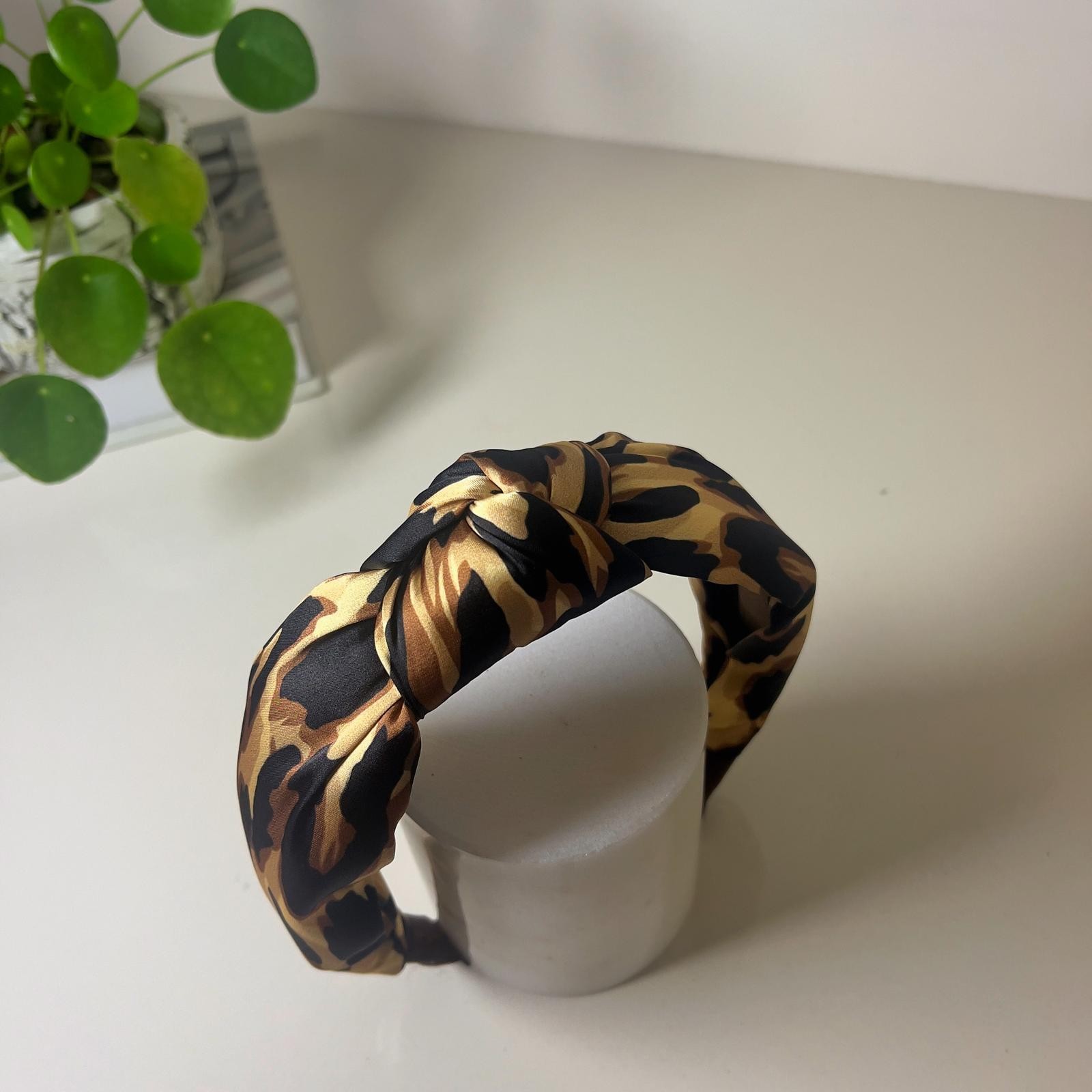 SATEEN GOLD LEOPARD HEADBAND