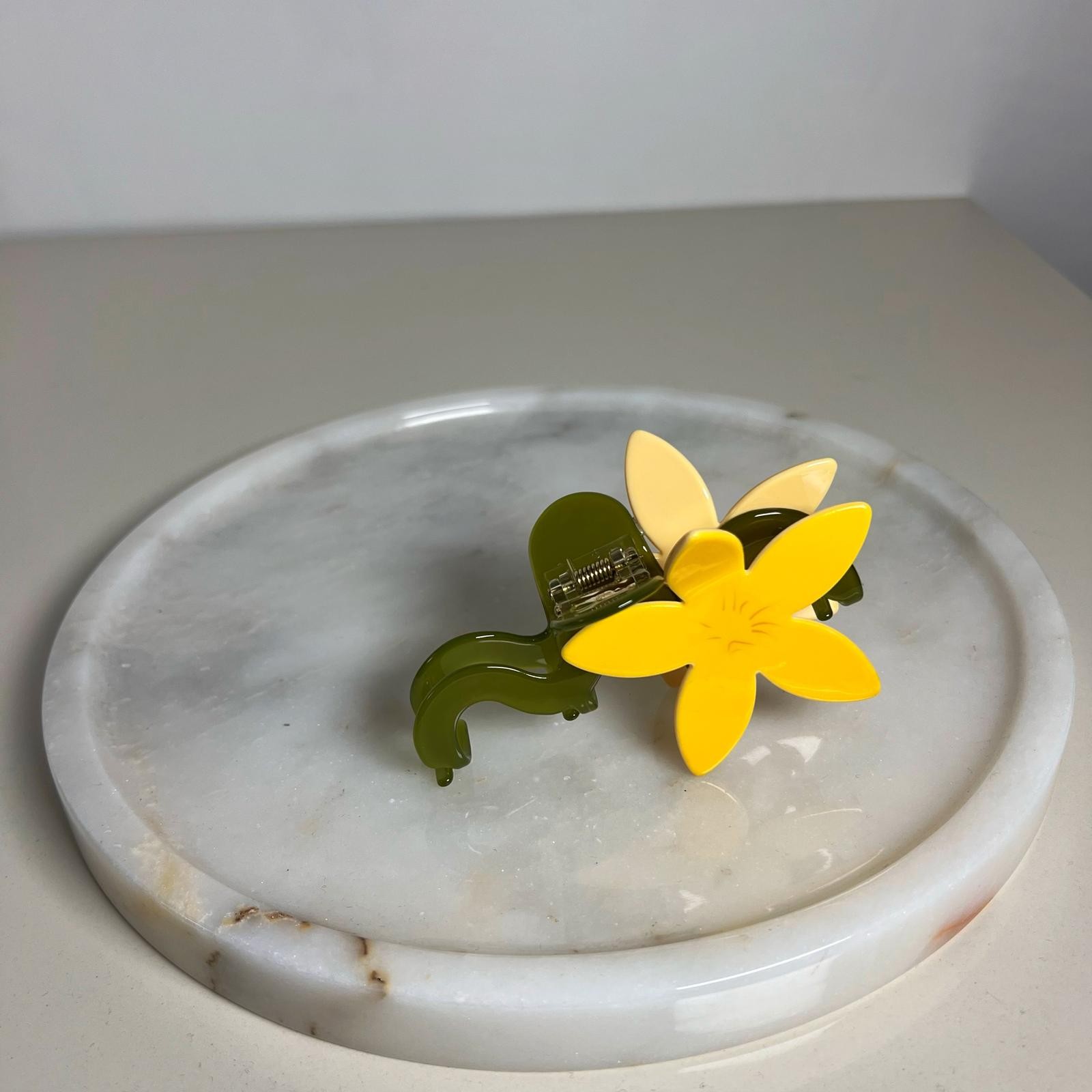 Z Hair Clip 