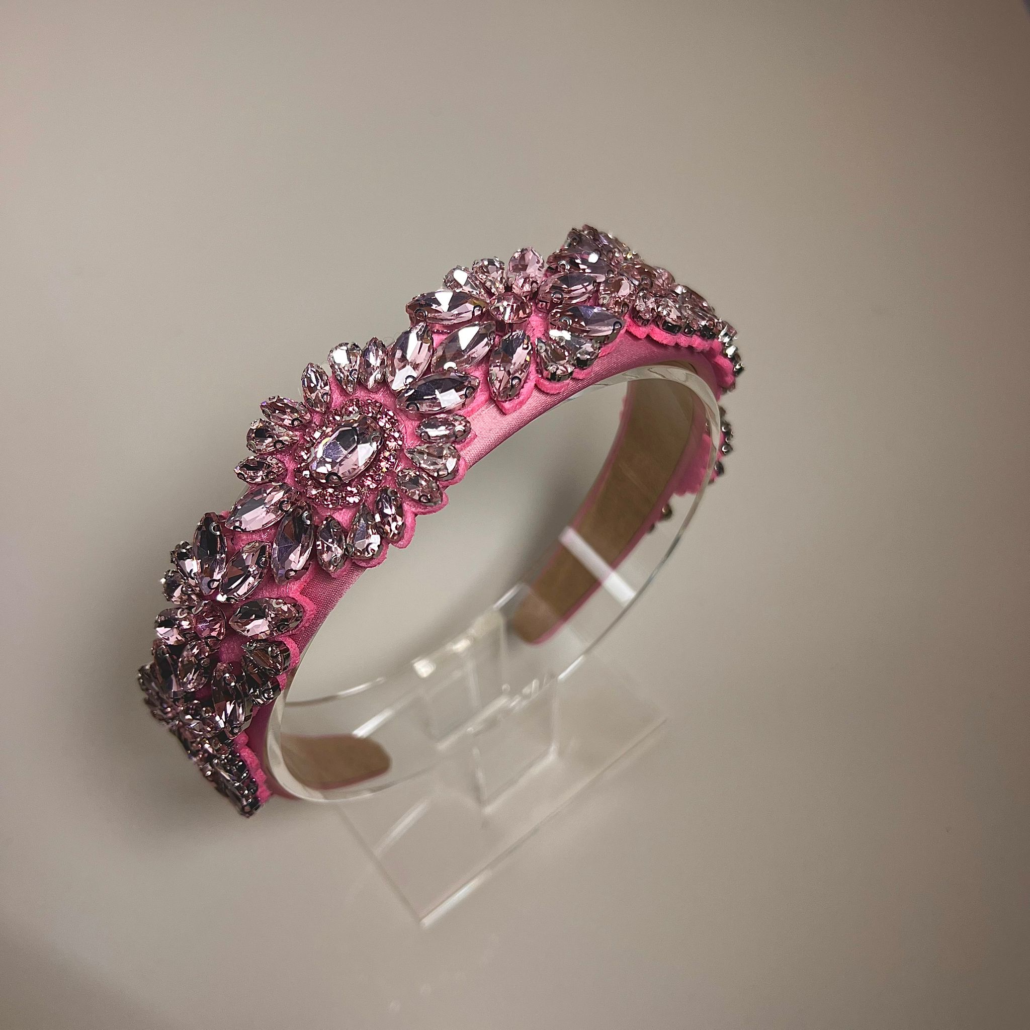 Blue Ivy - Swarovski Taşlı Taç Kadın Saç Aksesuarı  - Pudra Pembesi