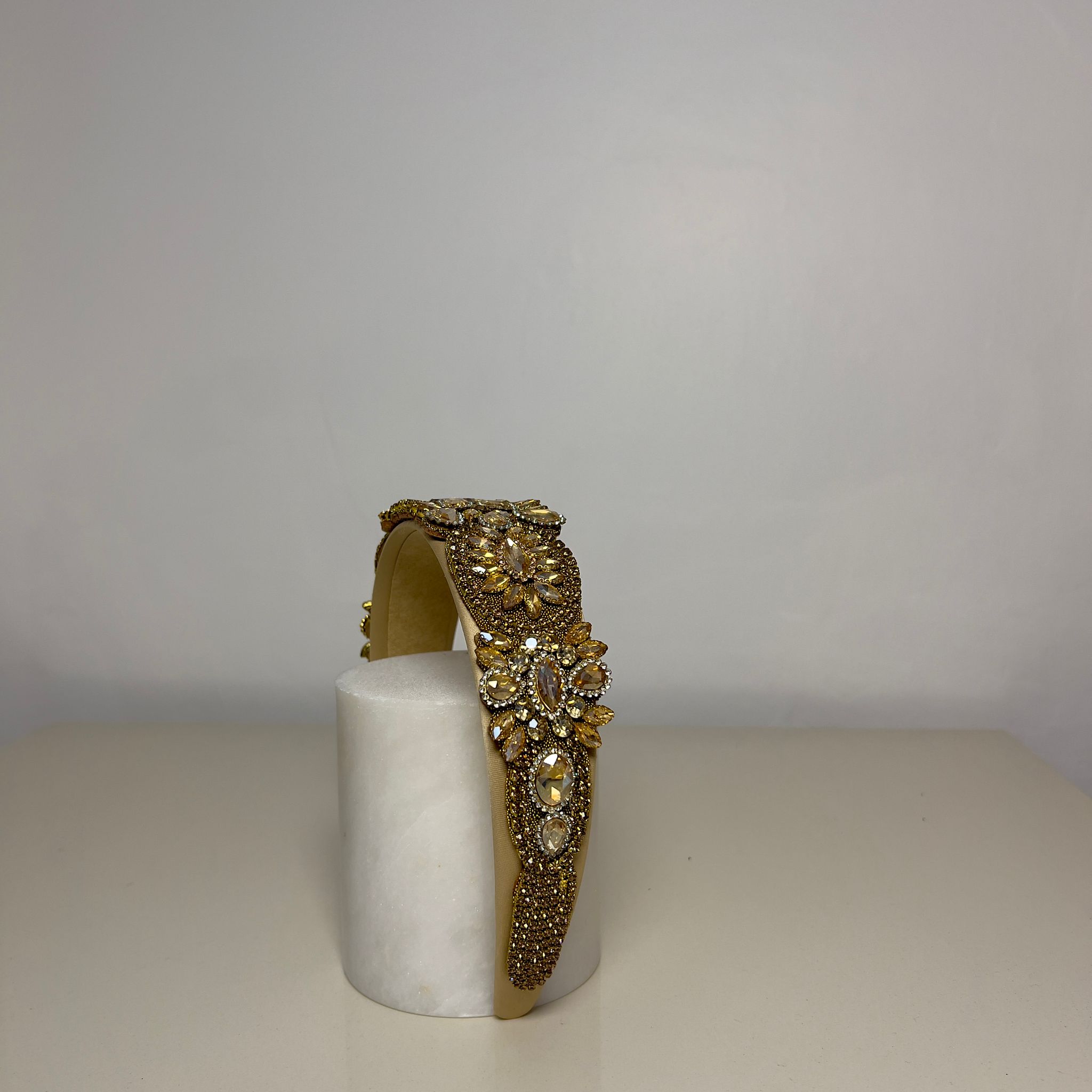 Gold/Çok Renkli Taşlı Taç Kadın Saç Aksesuarı - Gold