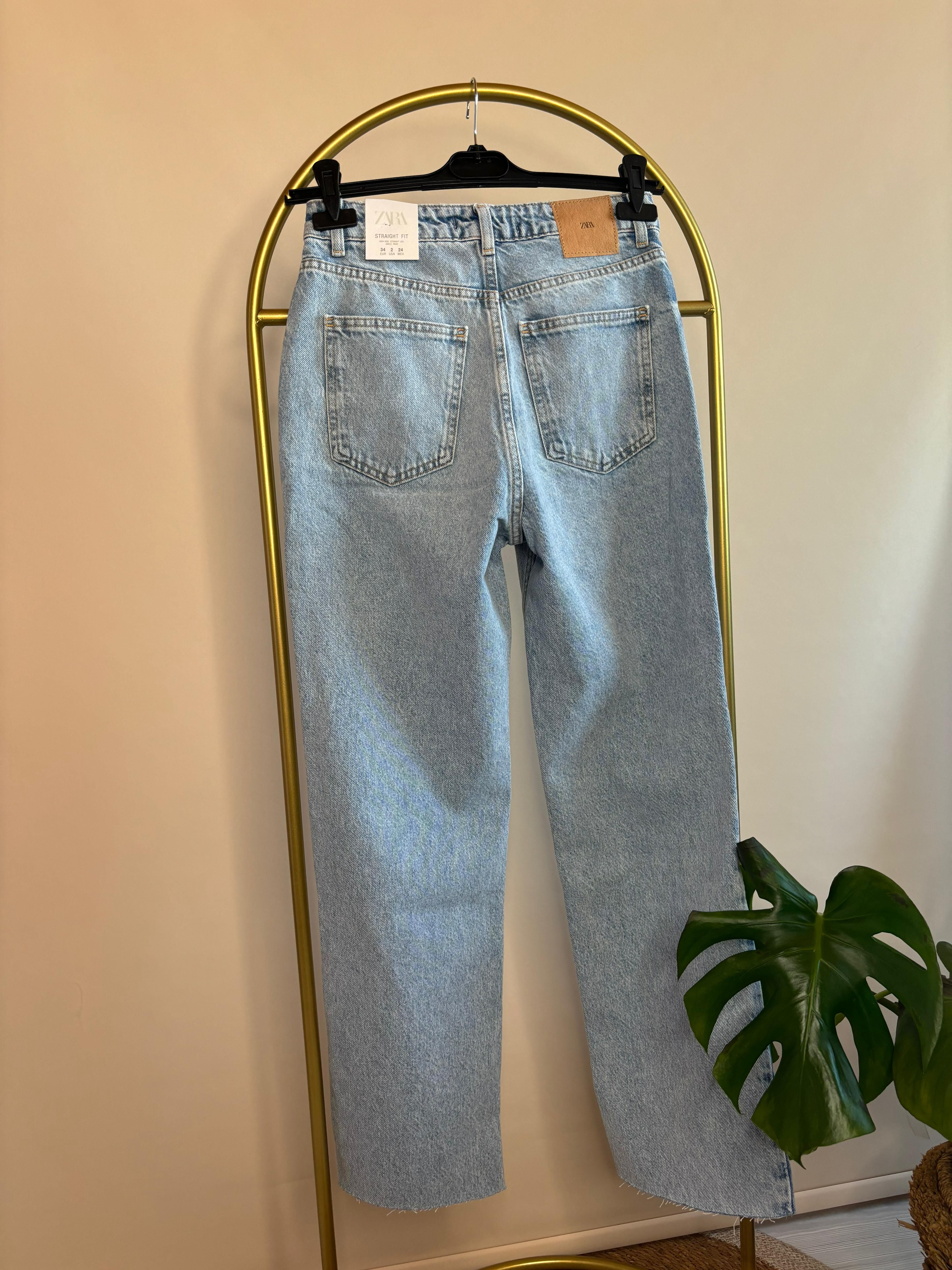 Zara Yüksek Bel Düz Paça Kadın Jean Pantolon – Günlük ve Şık Stil