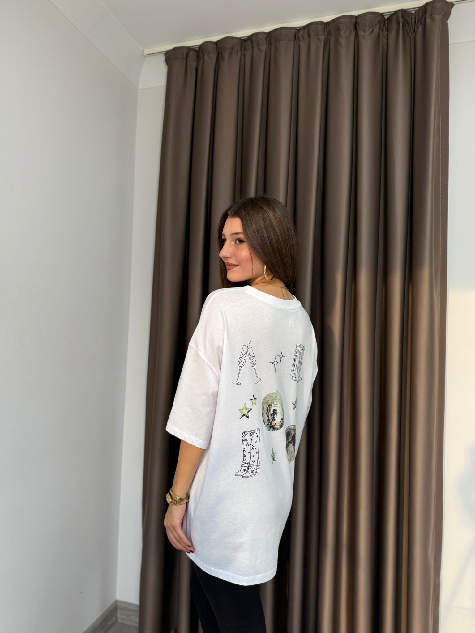 ARKASI BASKILI TİŞÖRT - Beyaz