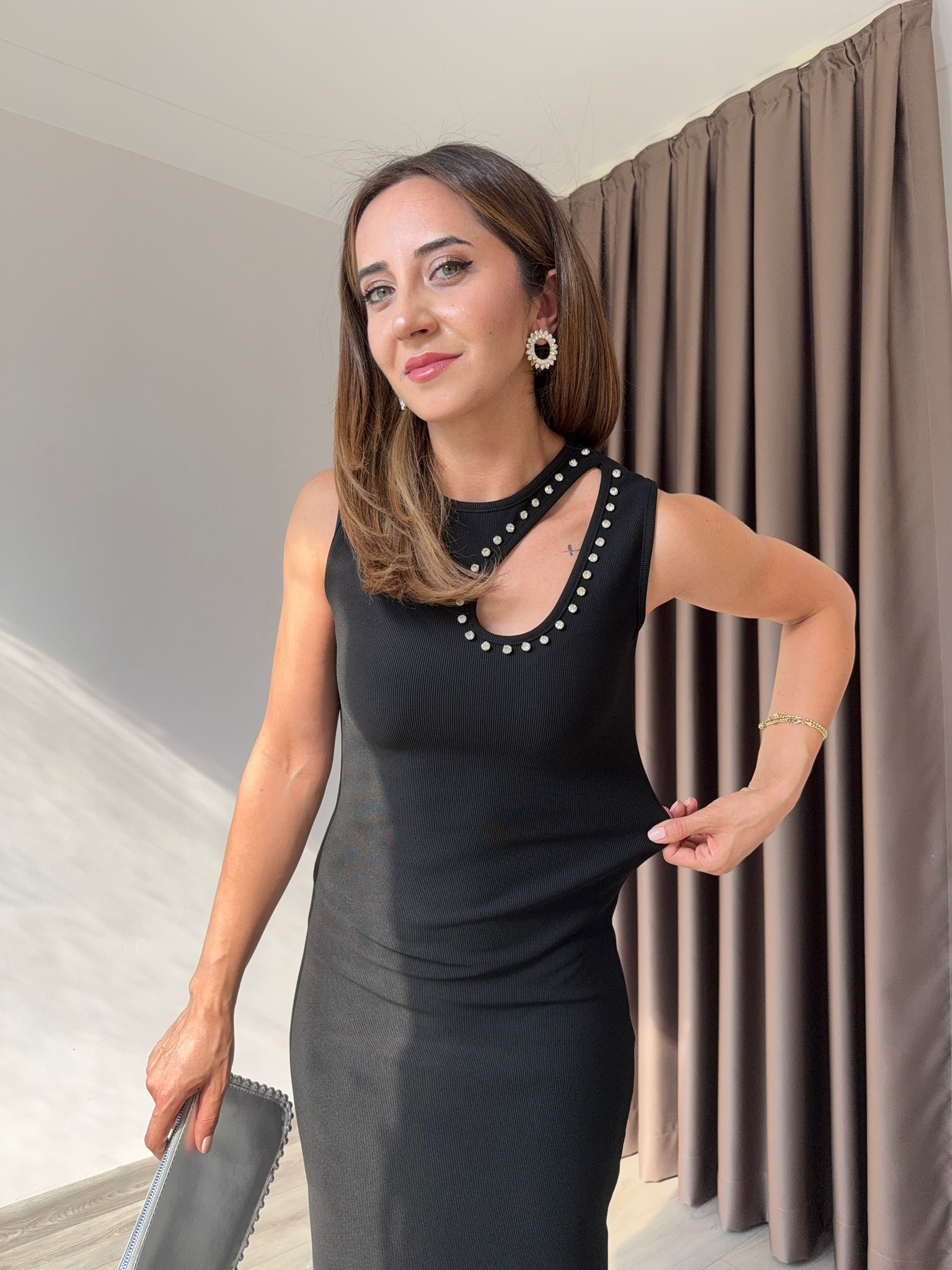 OMUZ DEKOLTELİ KALEM ELBİSE