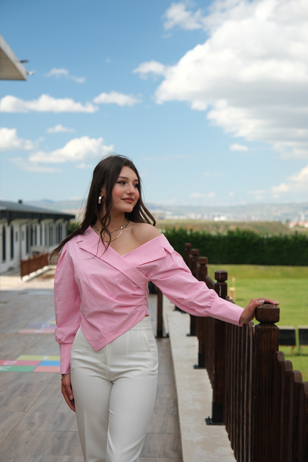 TASARIM OMUZ DEKOLTELİ GÖMLEK - Pembe