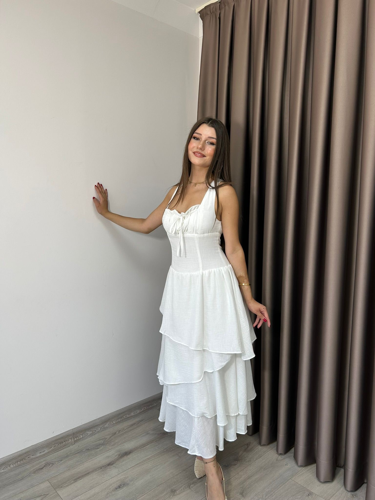 FIRFIR DETAYLI KAT KAT ELBİSE