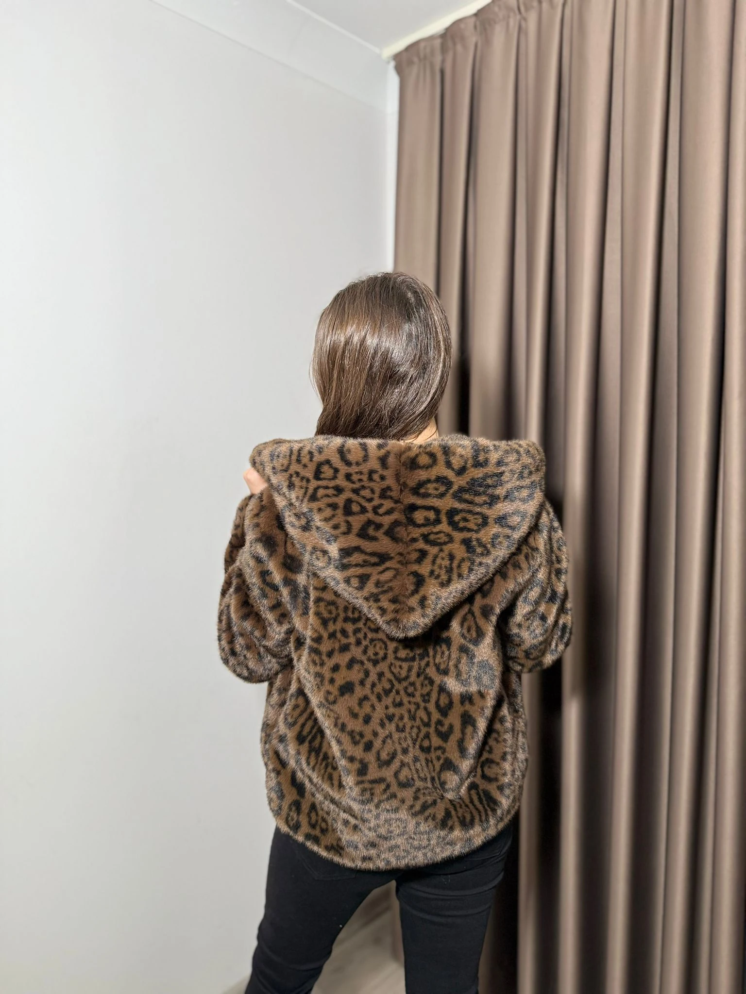 LEOPAR DESENLİ PREMİUM KÜRK