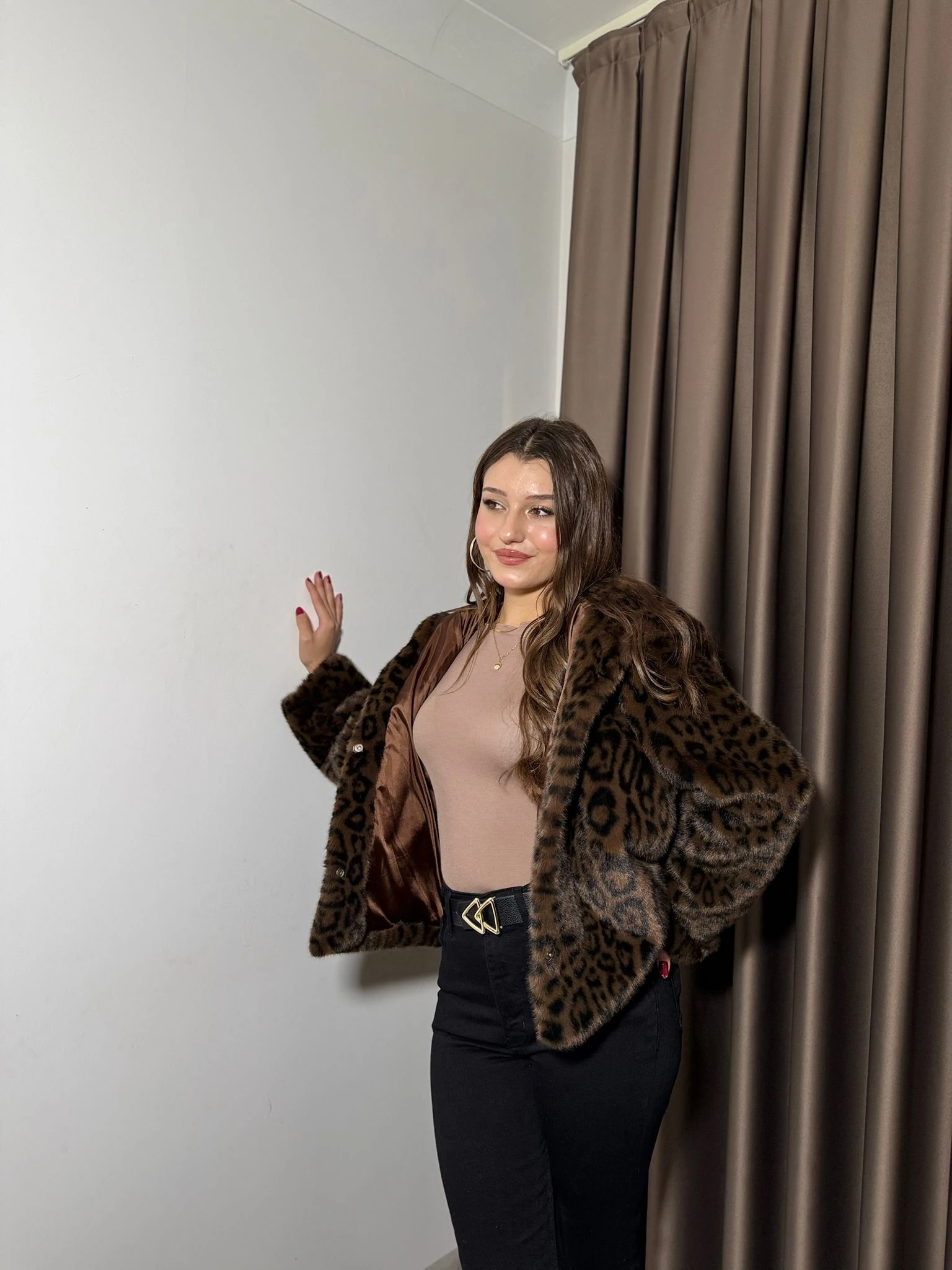 LEOPAR DESENLİ PREMİUM KÜRK