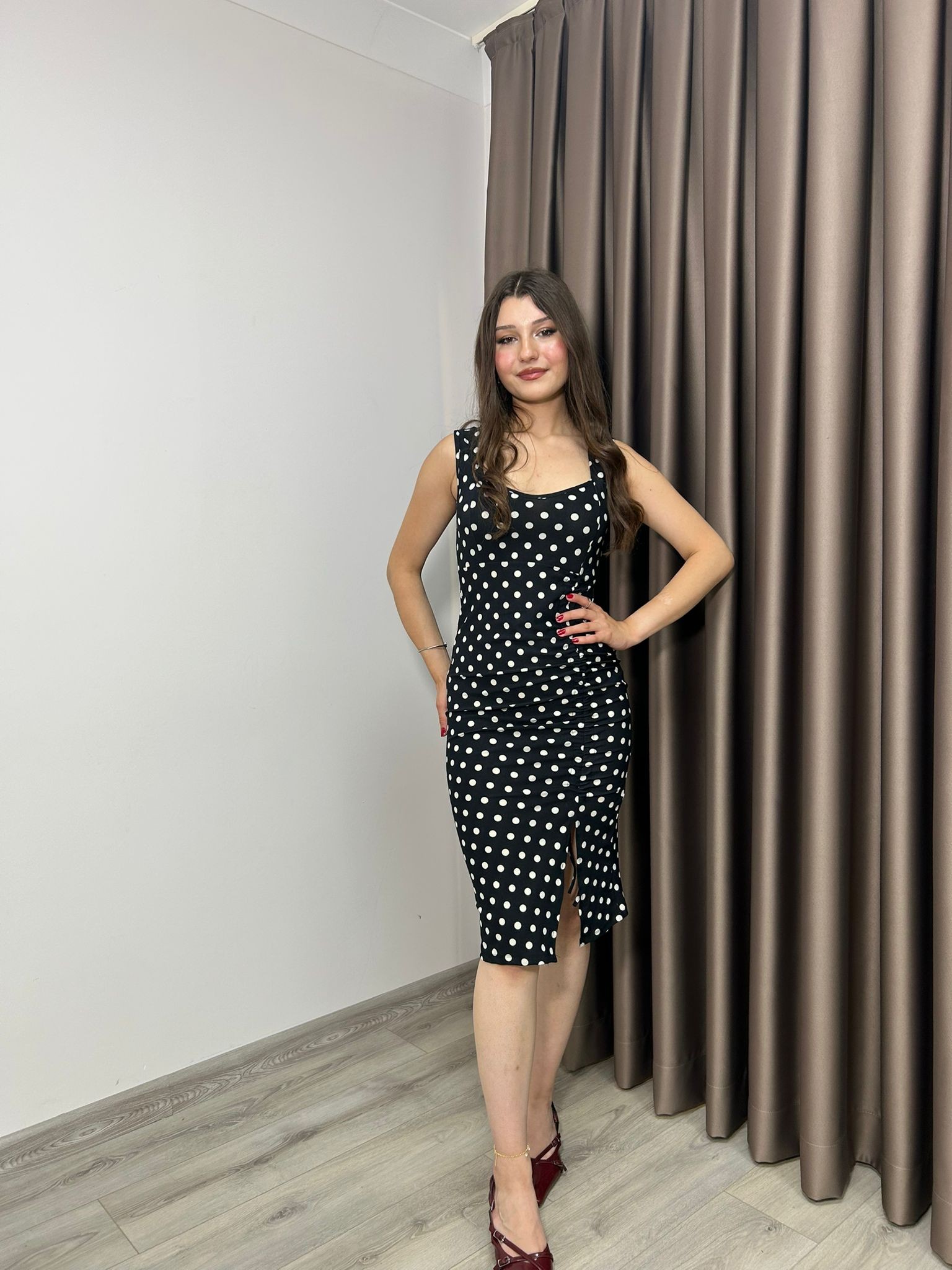 PUANTİYELİ KALEM ELBİSE