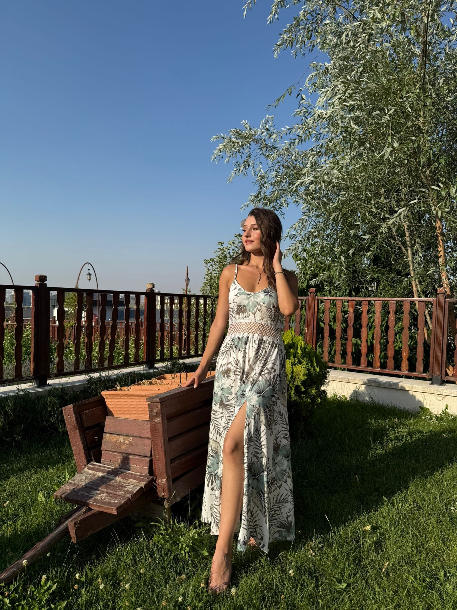 BEL DEKOLTELİ UZUN ELBİSE - Yeşil