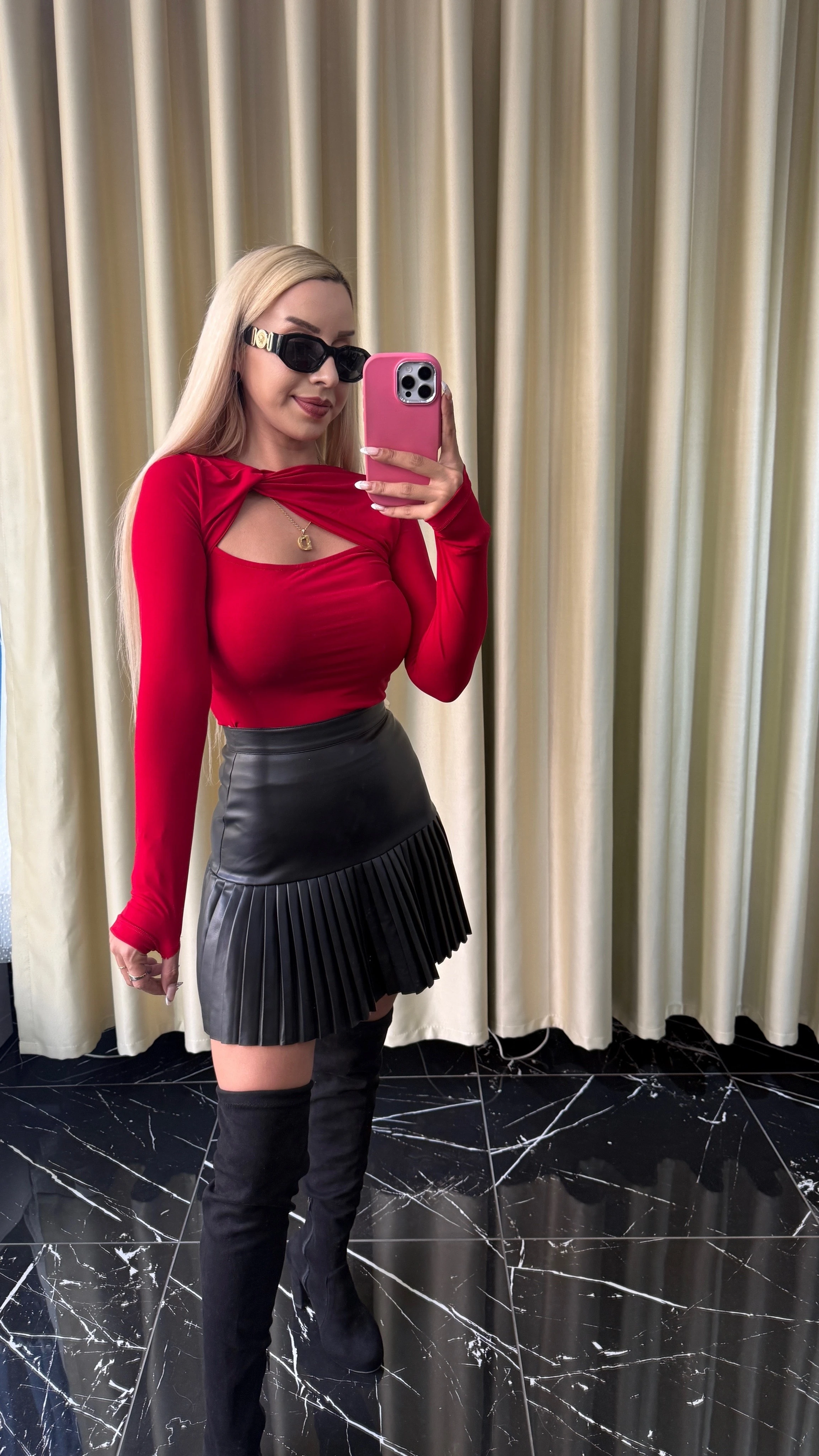 SİYAH PİLELİ MİNİ ETEK