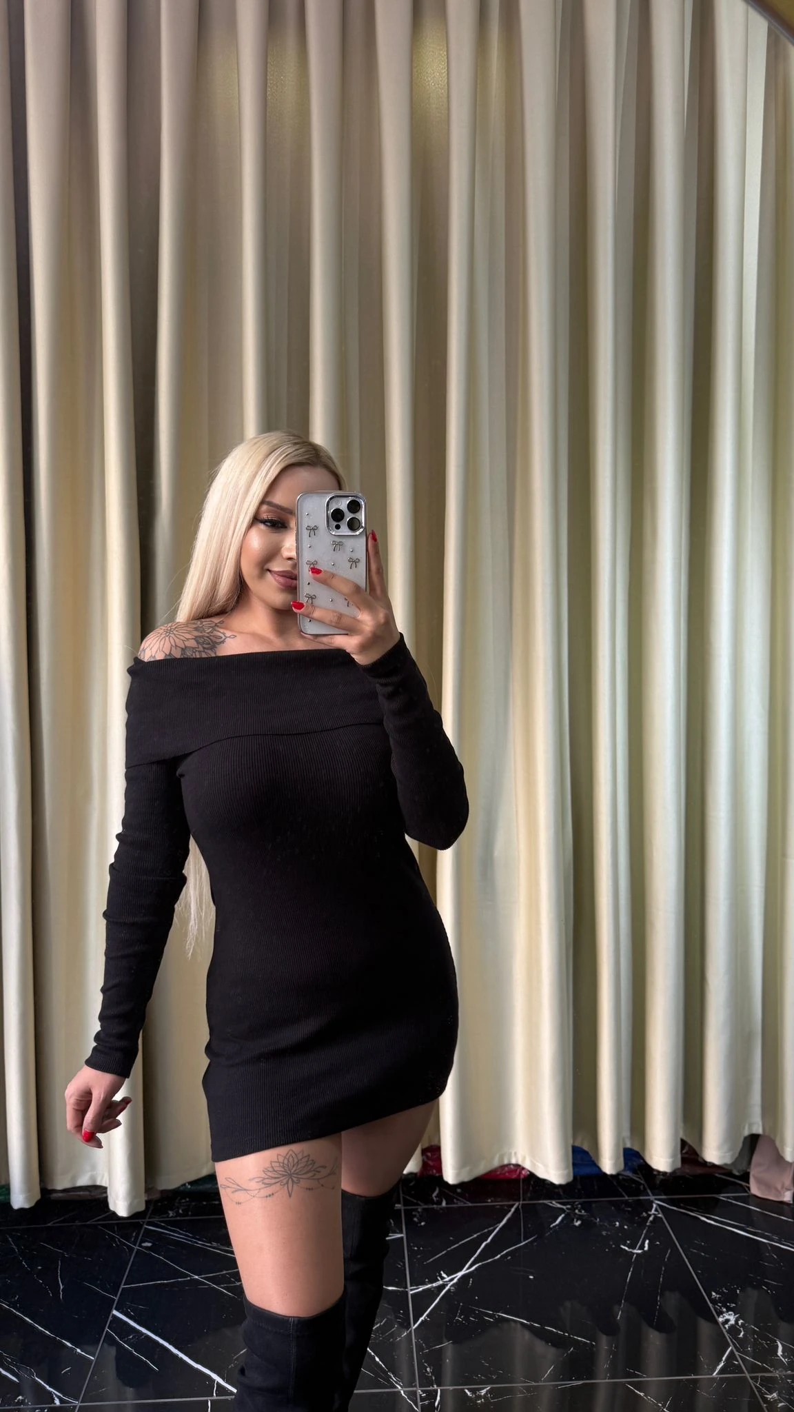 MADONNA YAKA MİNİ ELBİSE