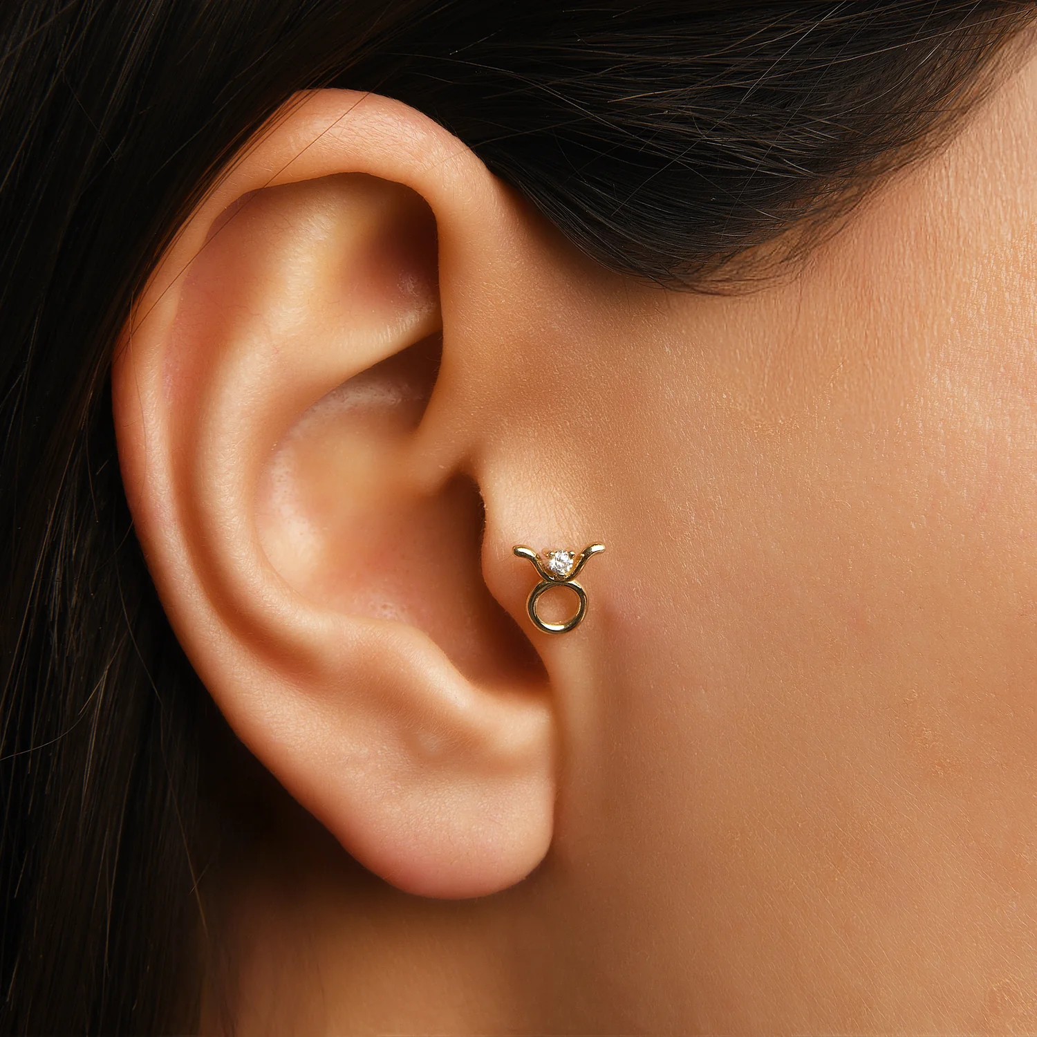 Taurus Boğa Burcu Taşlı Altın Piercing