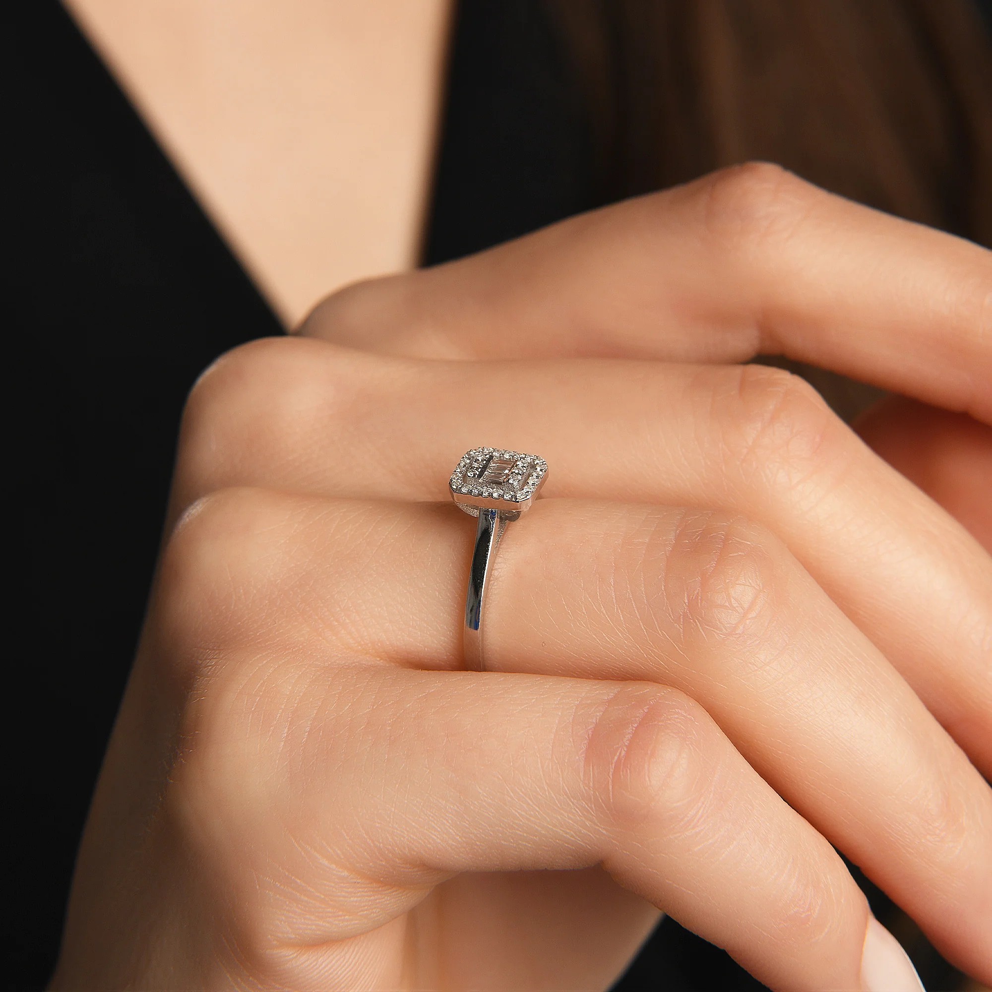 0.13 ct Pırlanta Baget Yüzük