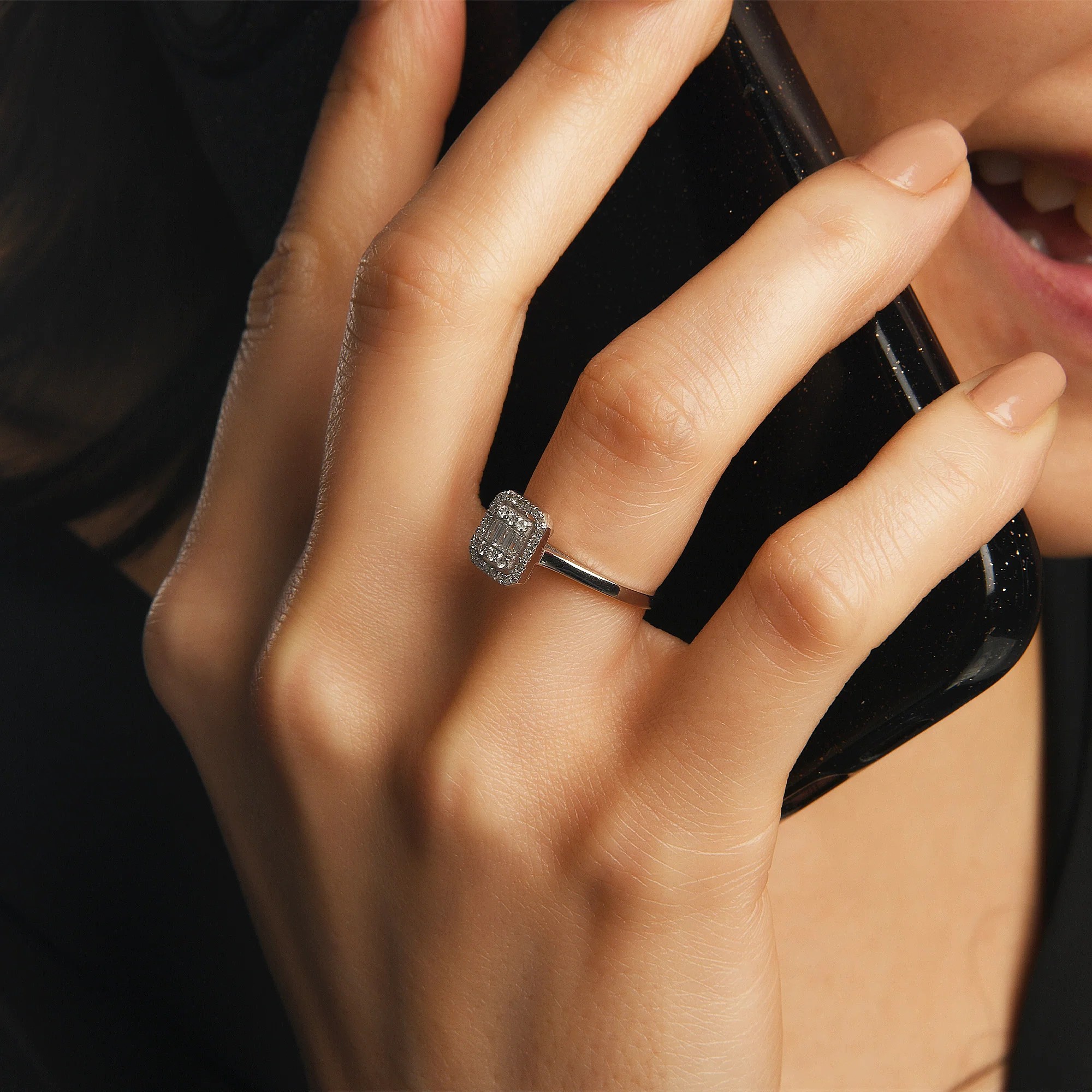 0.22 ct Pırlanta Baget Yüzük