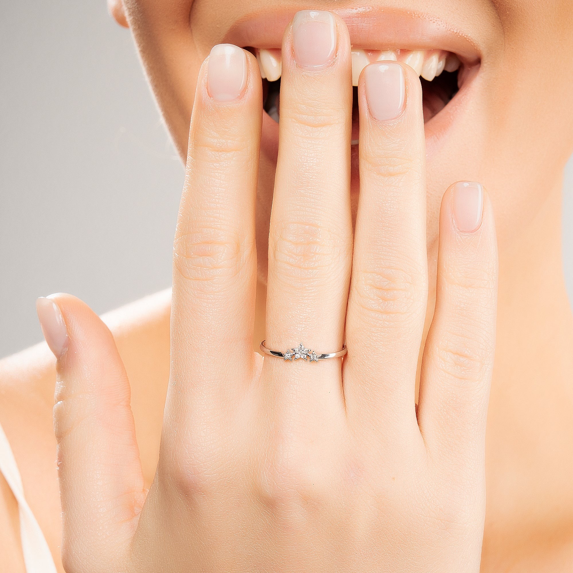 0.06 ct Şans Yıldızları Pırlanta Yüzük