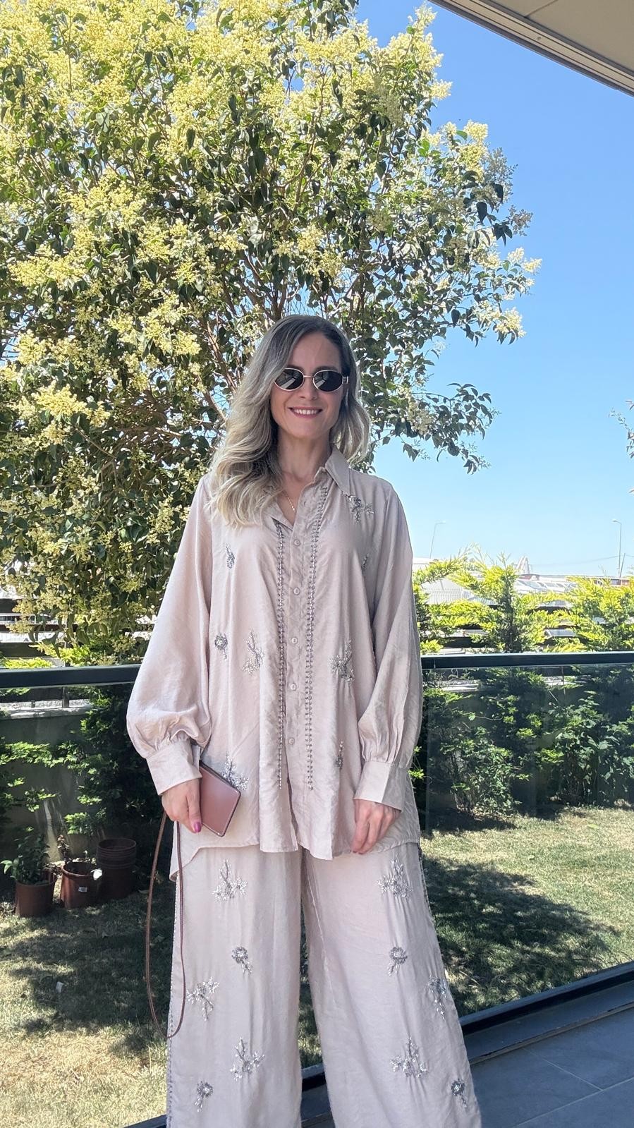Pullu Nakışlı Pantolon Takım