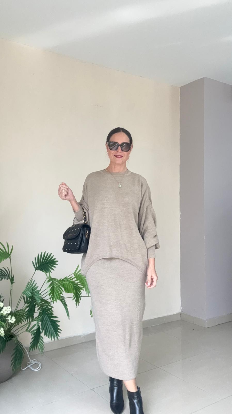 Etekli Triko Takım - taş rengi