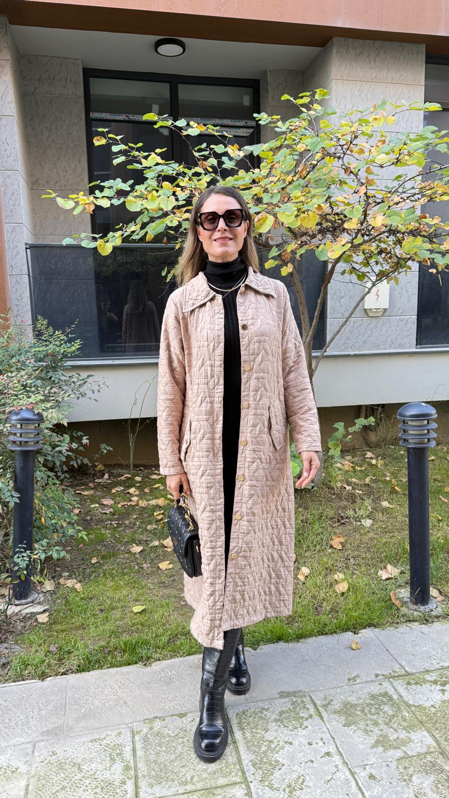 Yakalı Kapitone Mont - bej