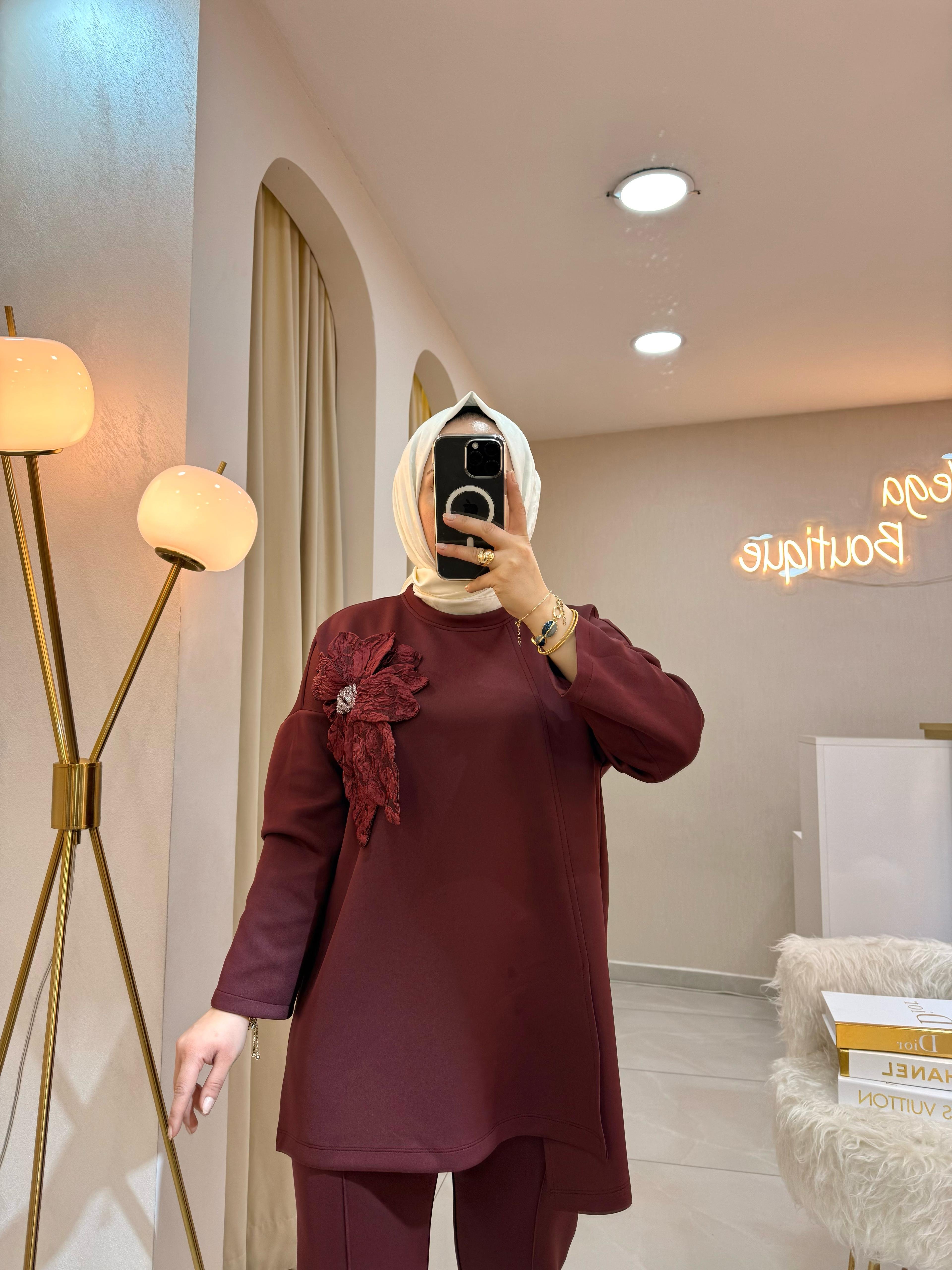 Çiçek Detaylı Takım Bordo