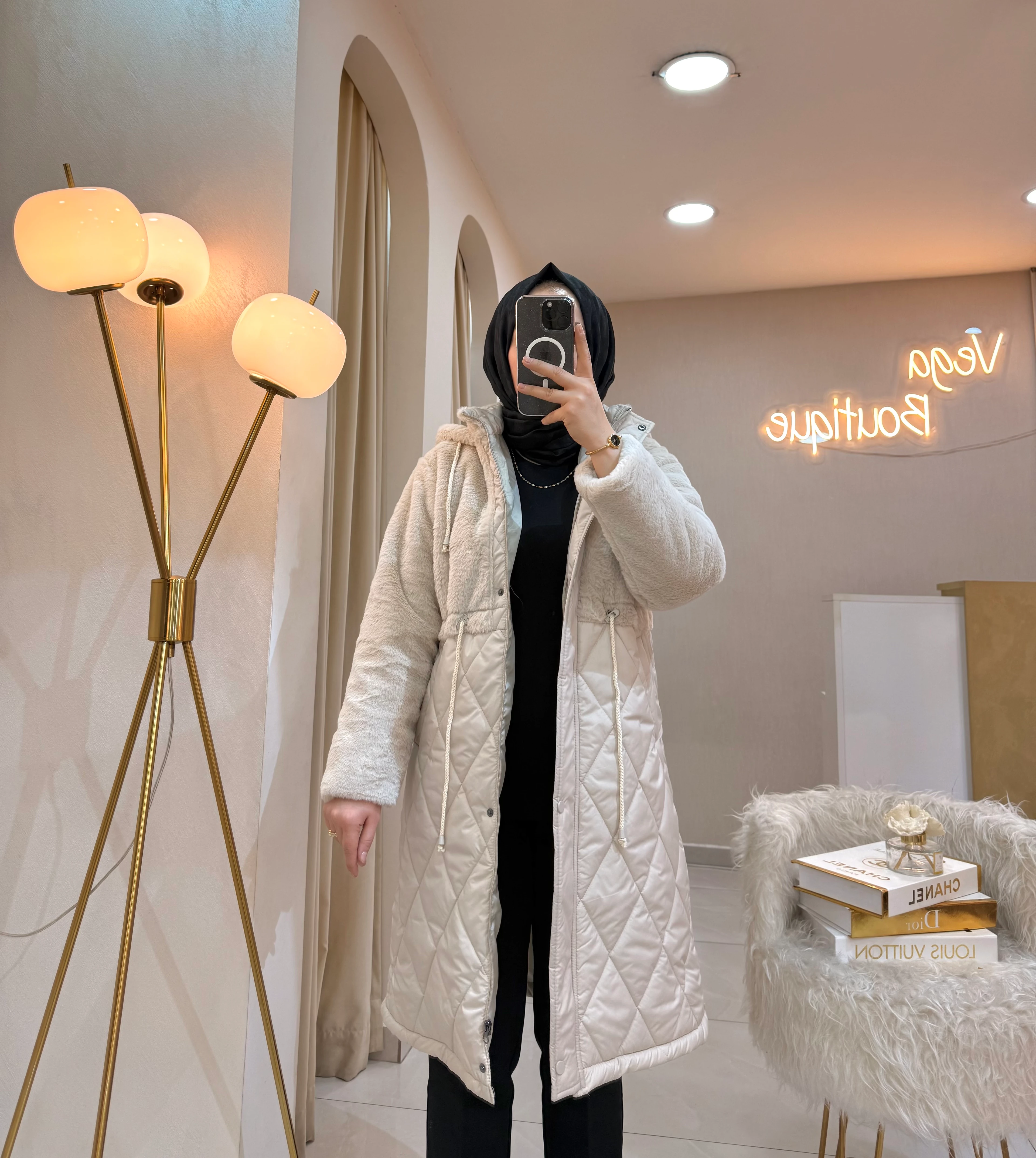 Peluş Detaylı Şişme Mont Taş