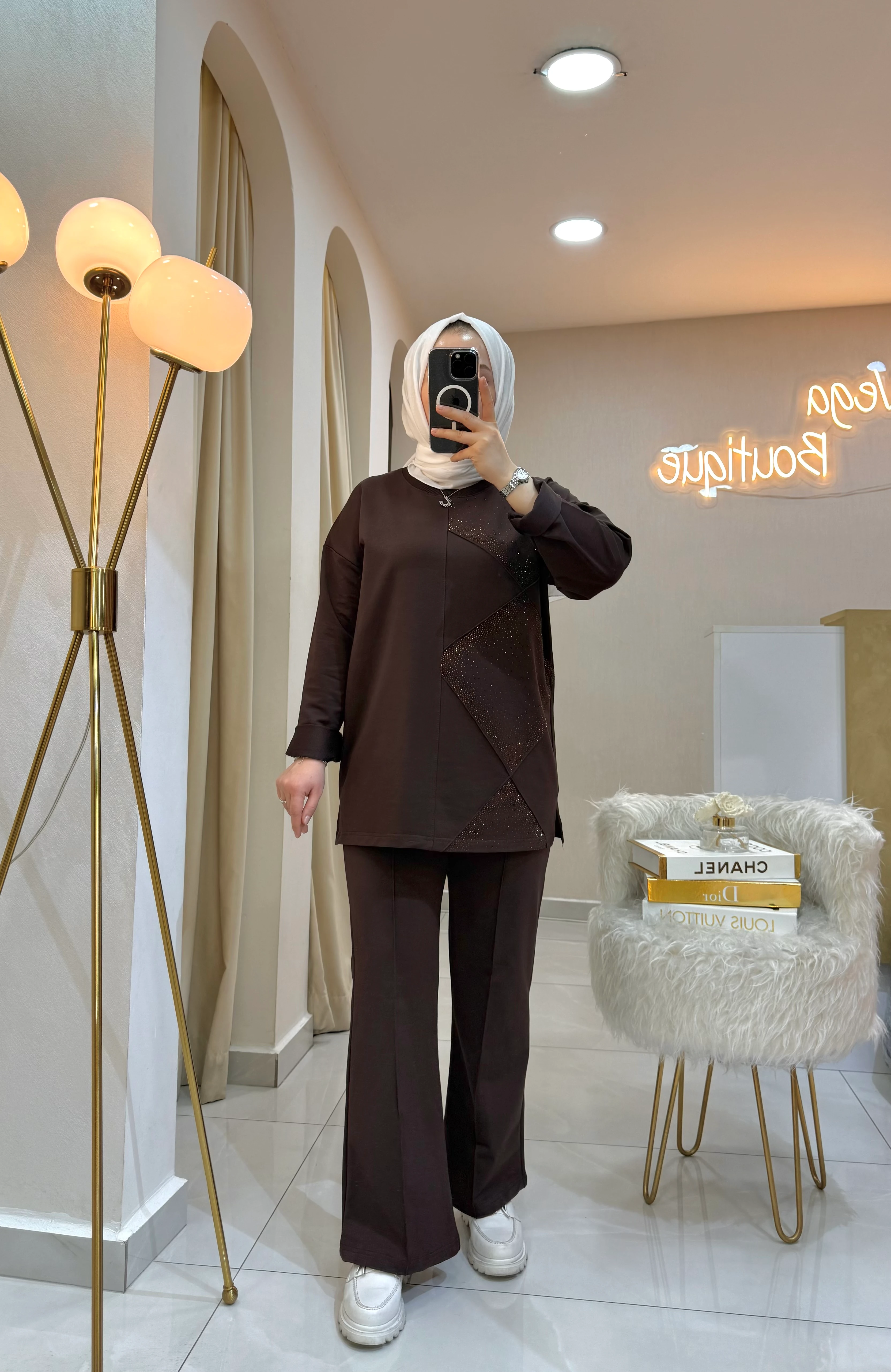 Parıltılı Takım Koyu Kahve