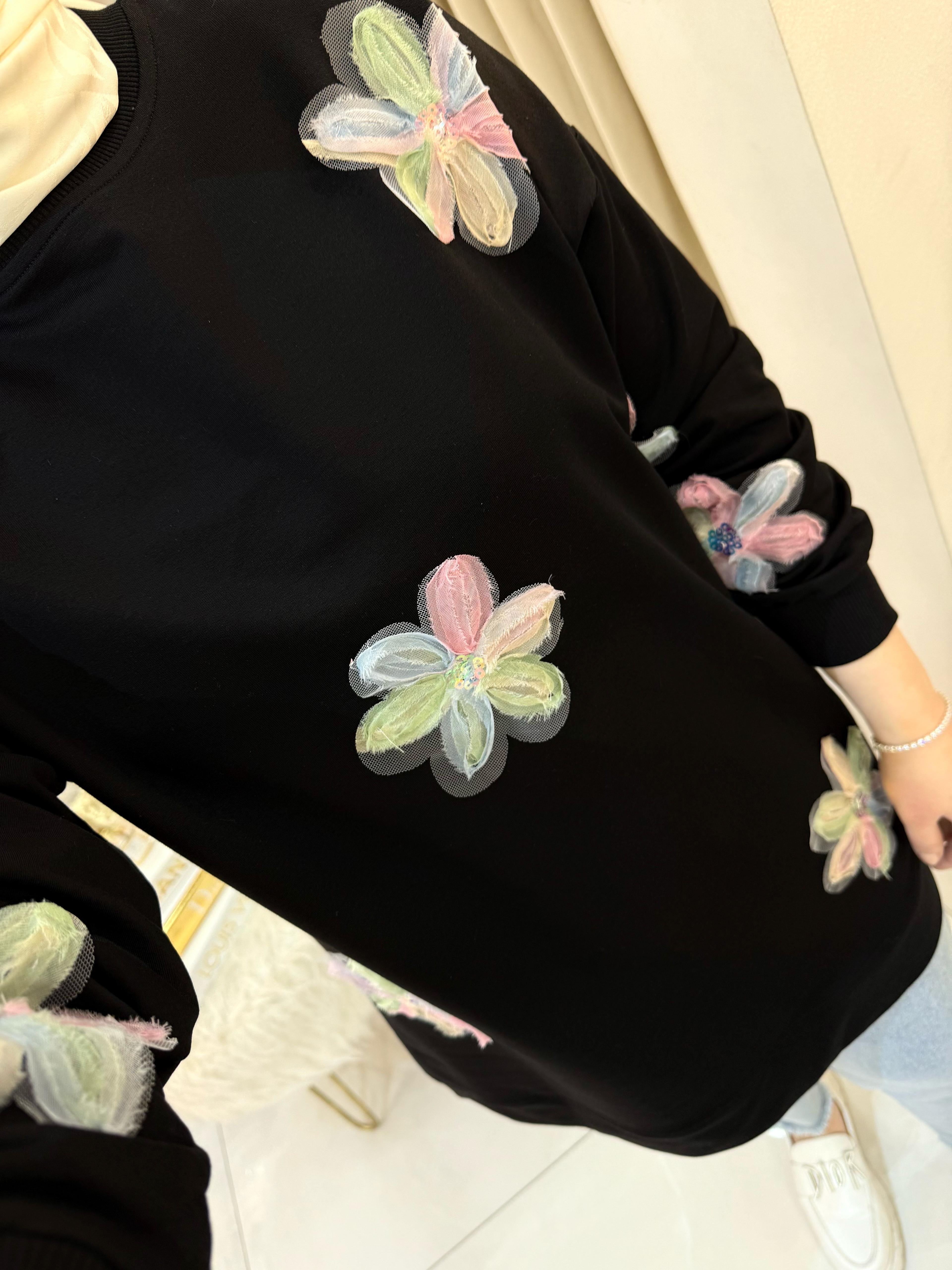Serpme Çiçekli Sweat