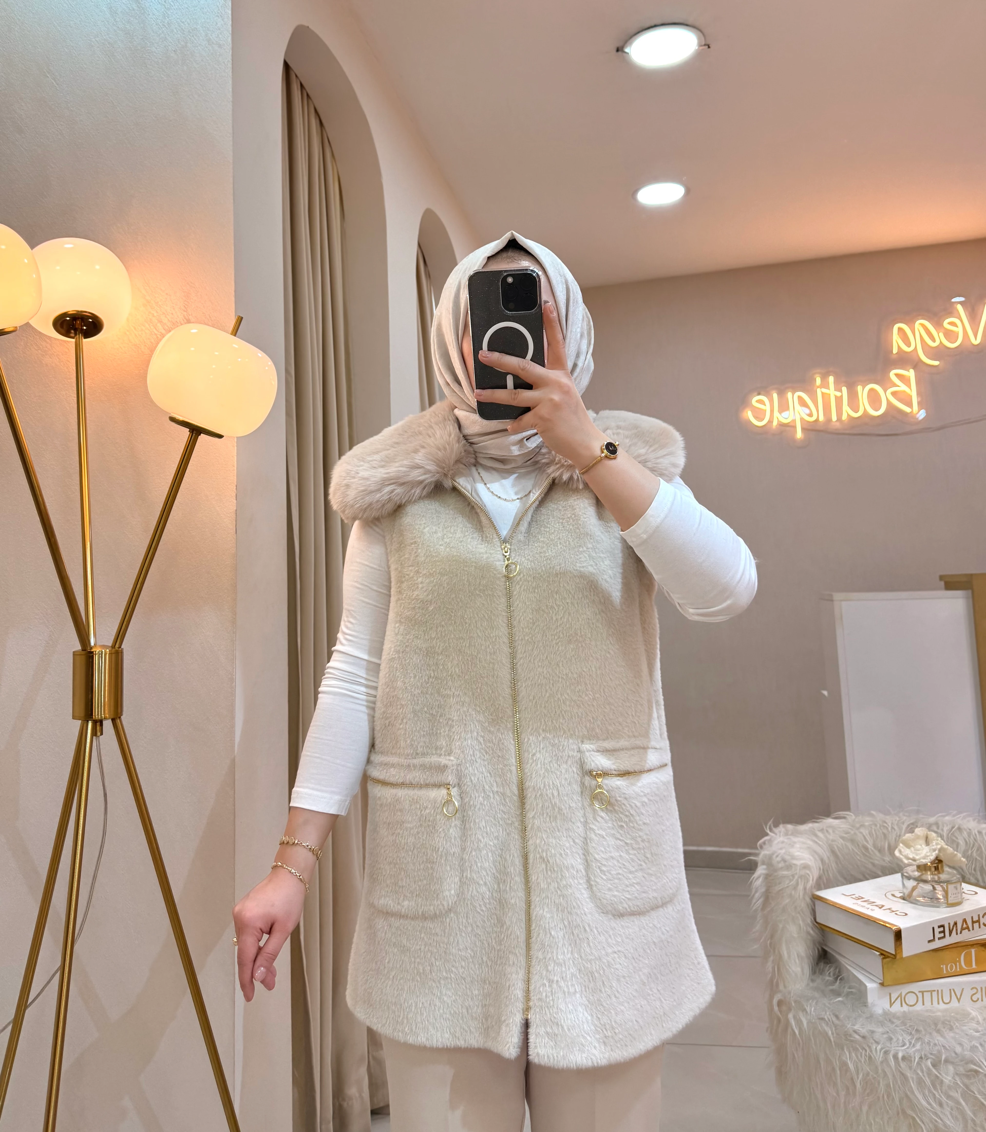 Kürk Yakalı Angora Yelek Taş