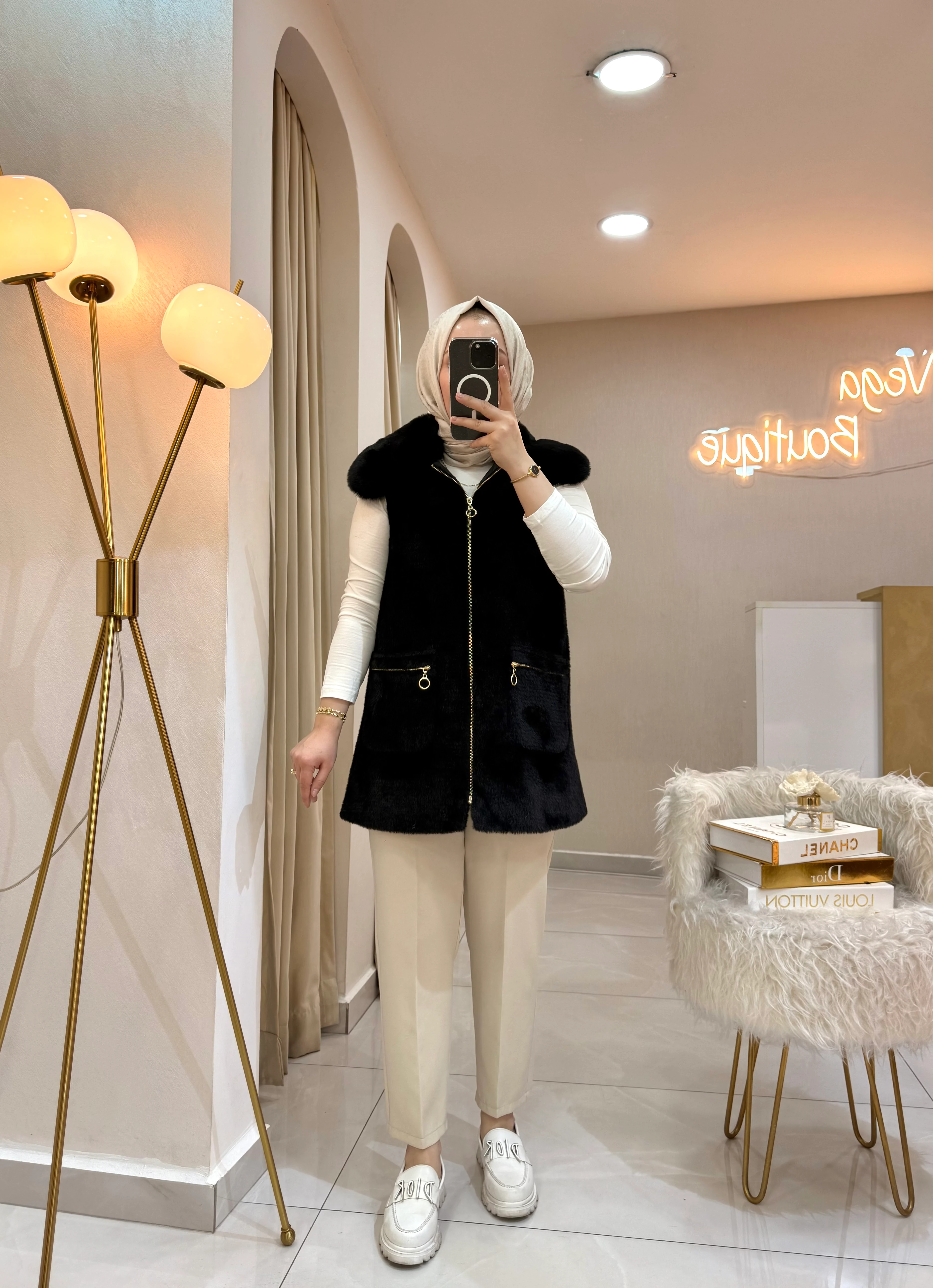 Kürk Yakalı Angora Yelek Siyah