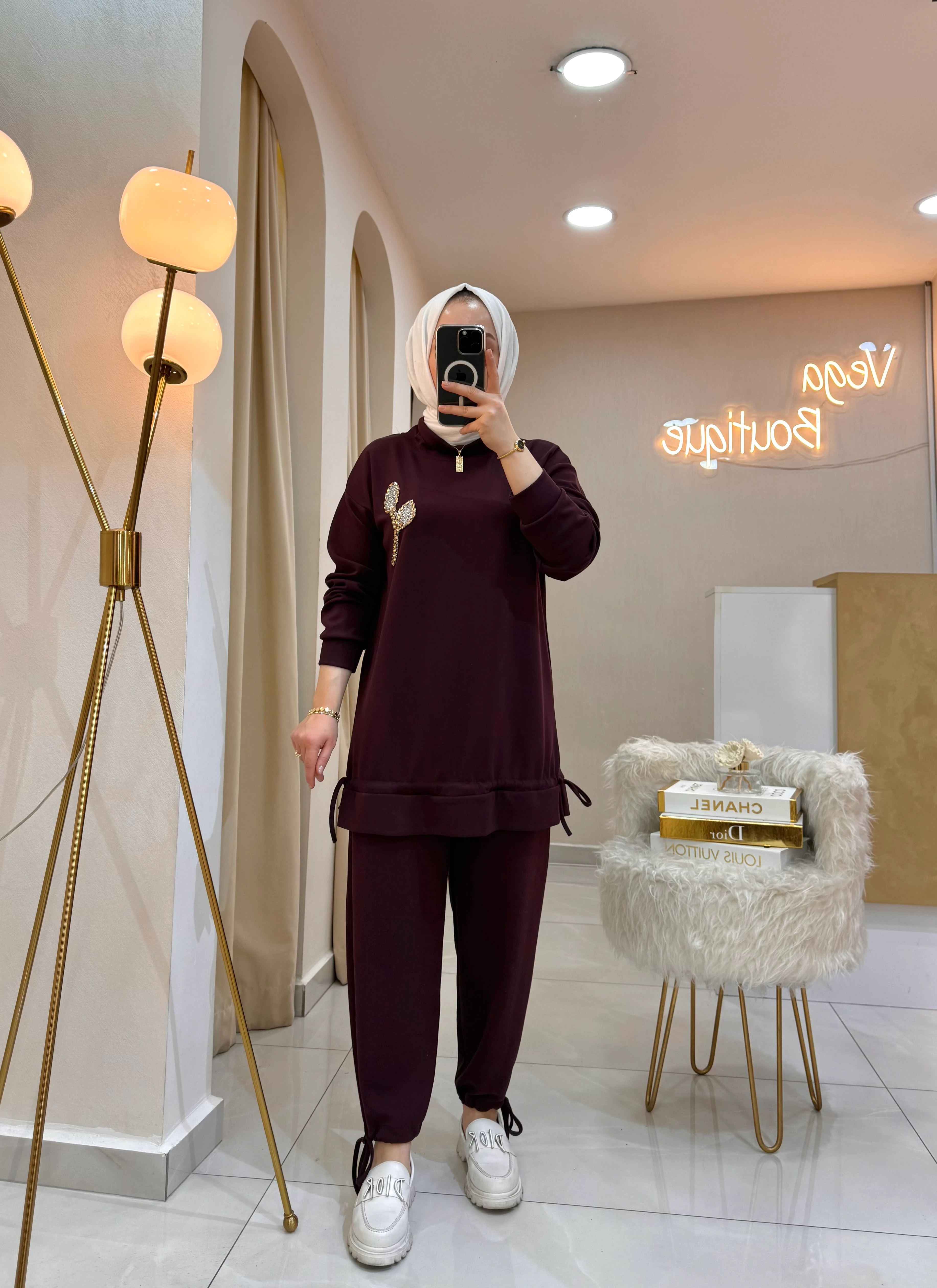 Yaprak Taşlı Takım Bordo