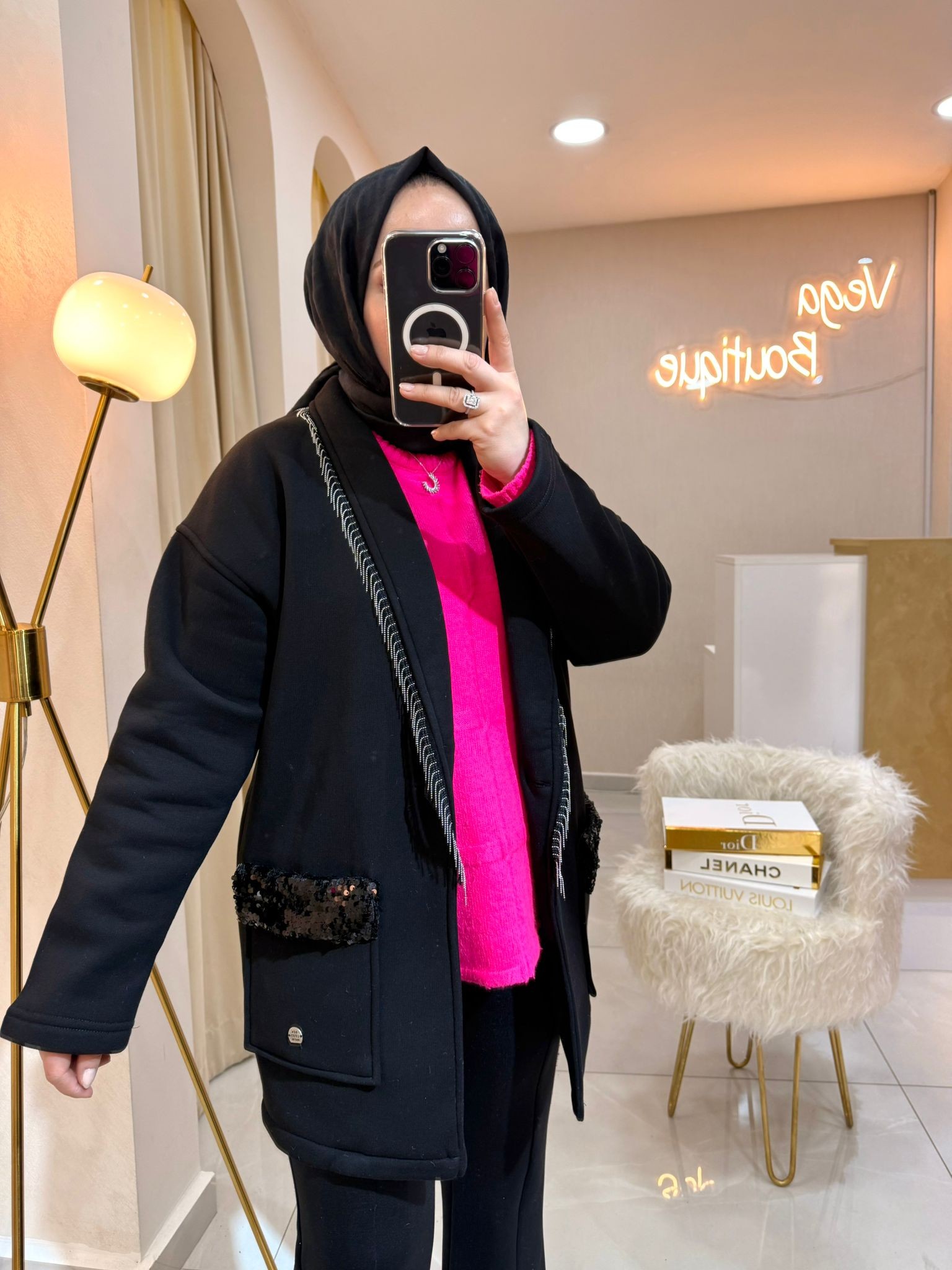 Zincirli Pul Detaylı Ceket