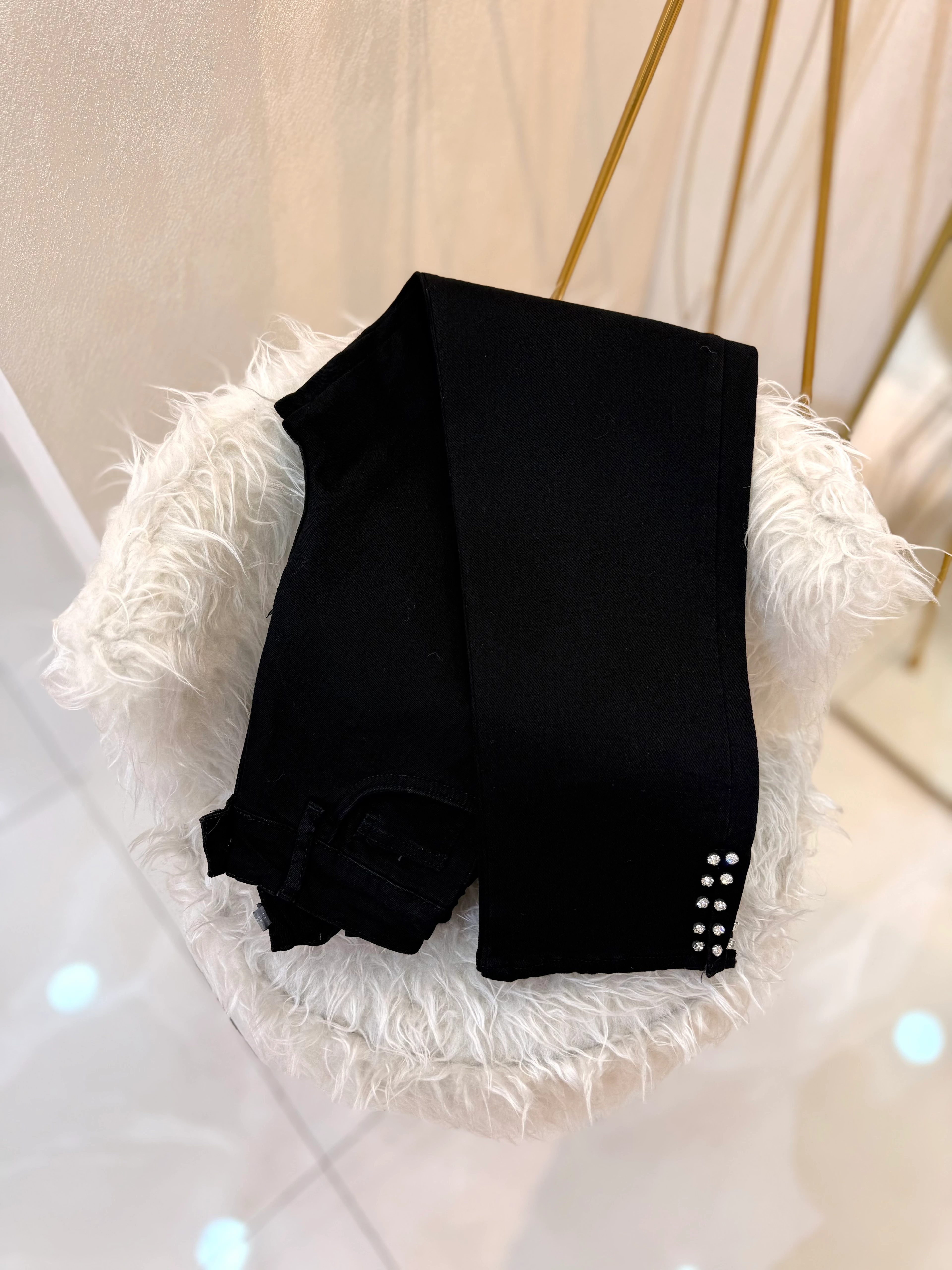 Yırtmaç Taşlı Jean Siyah