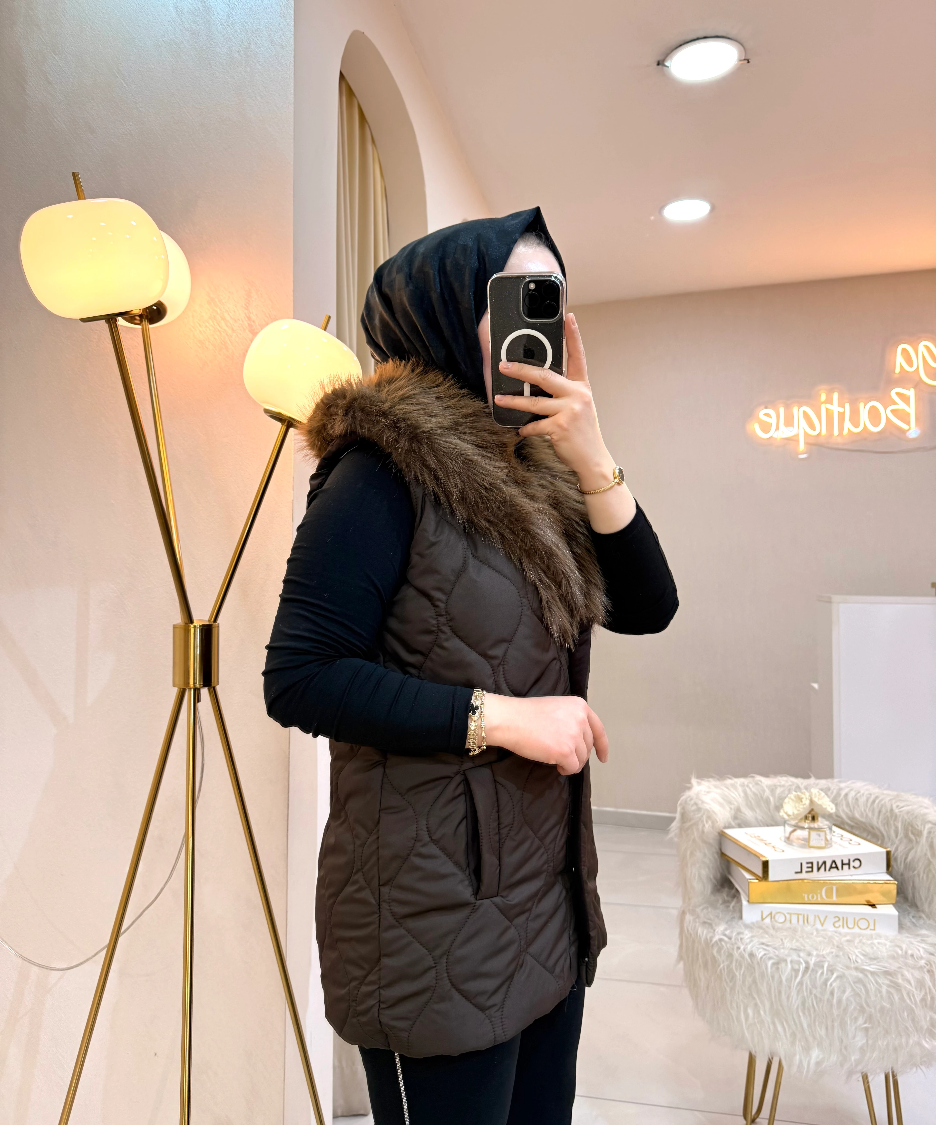 Kürk Yakalı Kapitone Yelek Kahve