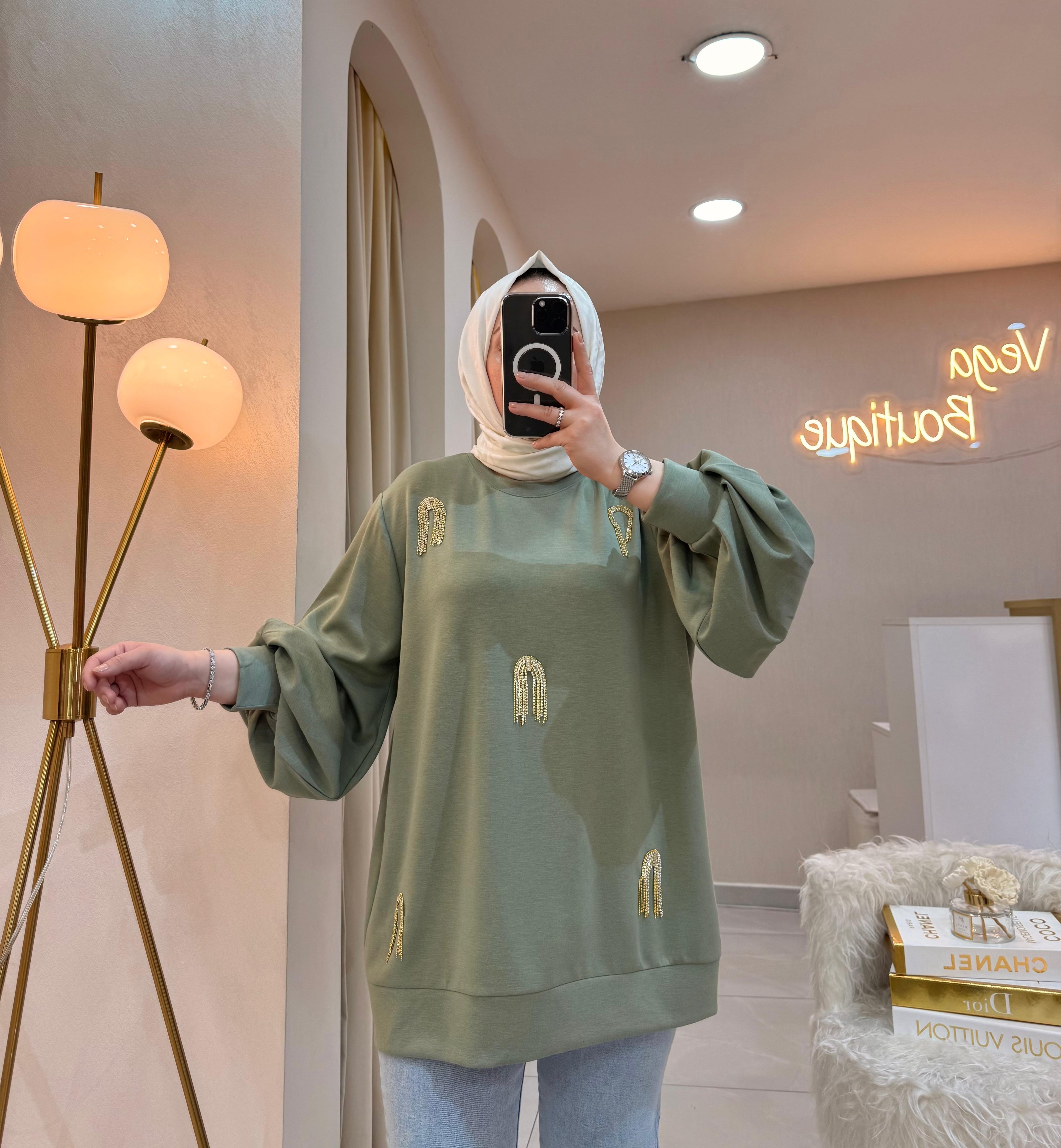 Püskül Taşlı Balon Kol Sweat