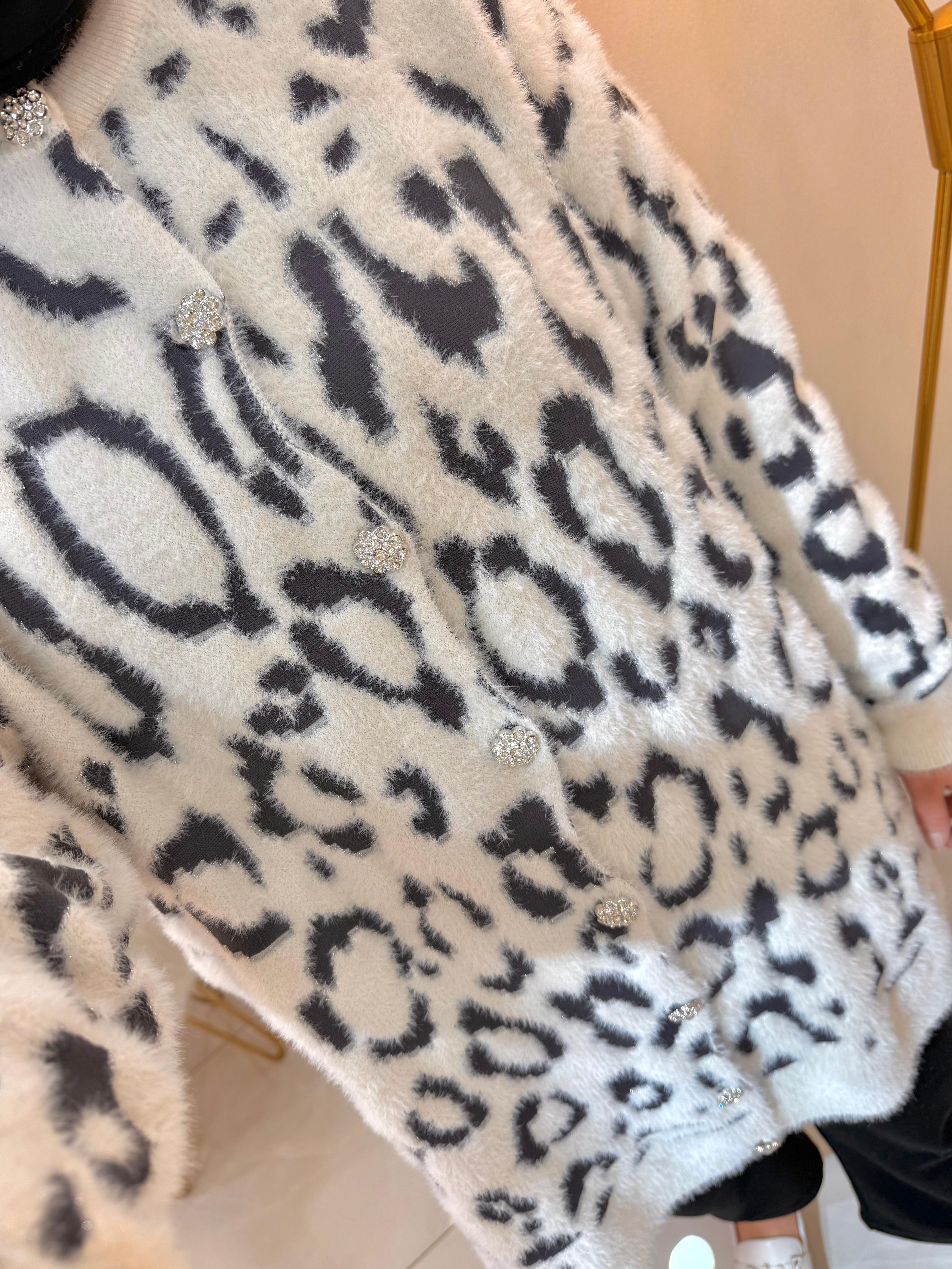 Sim Detaylı Leopar Hırka