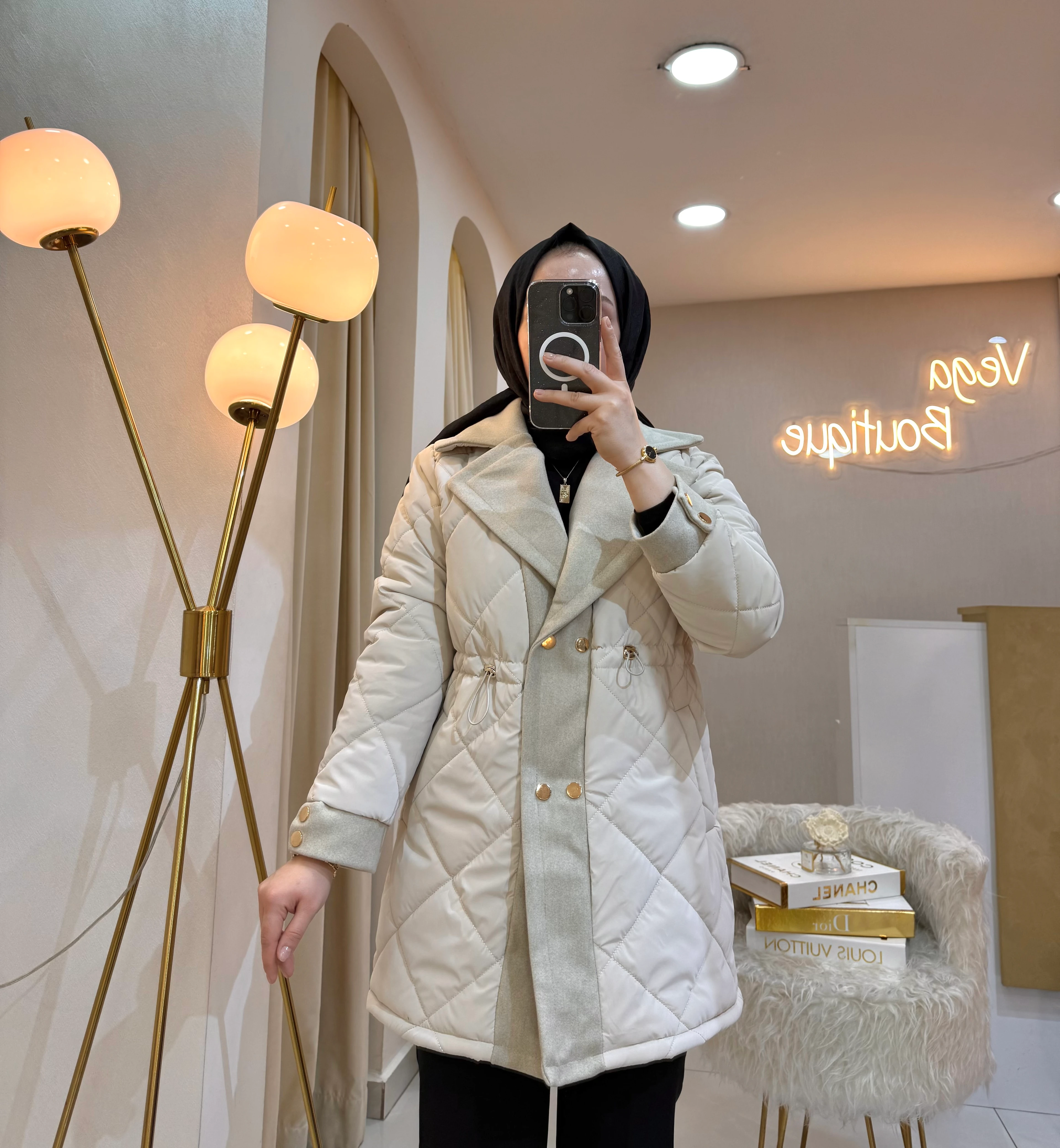 Capitone Şişme Mont Taş