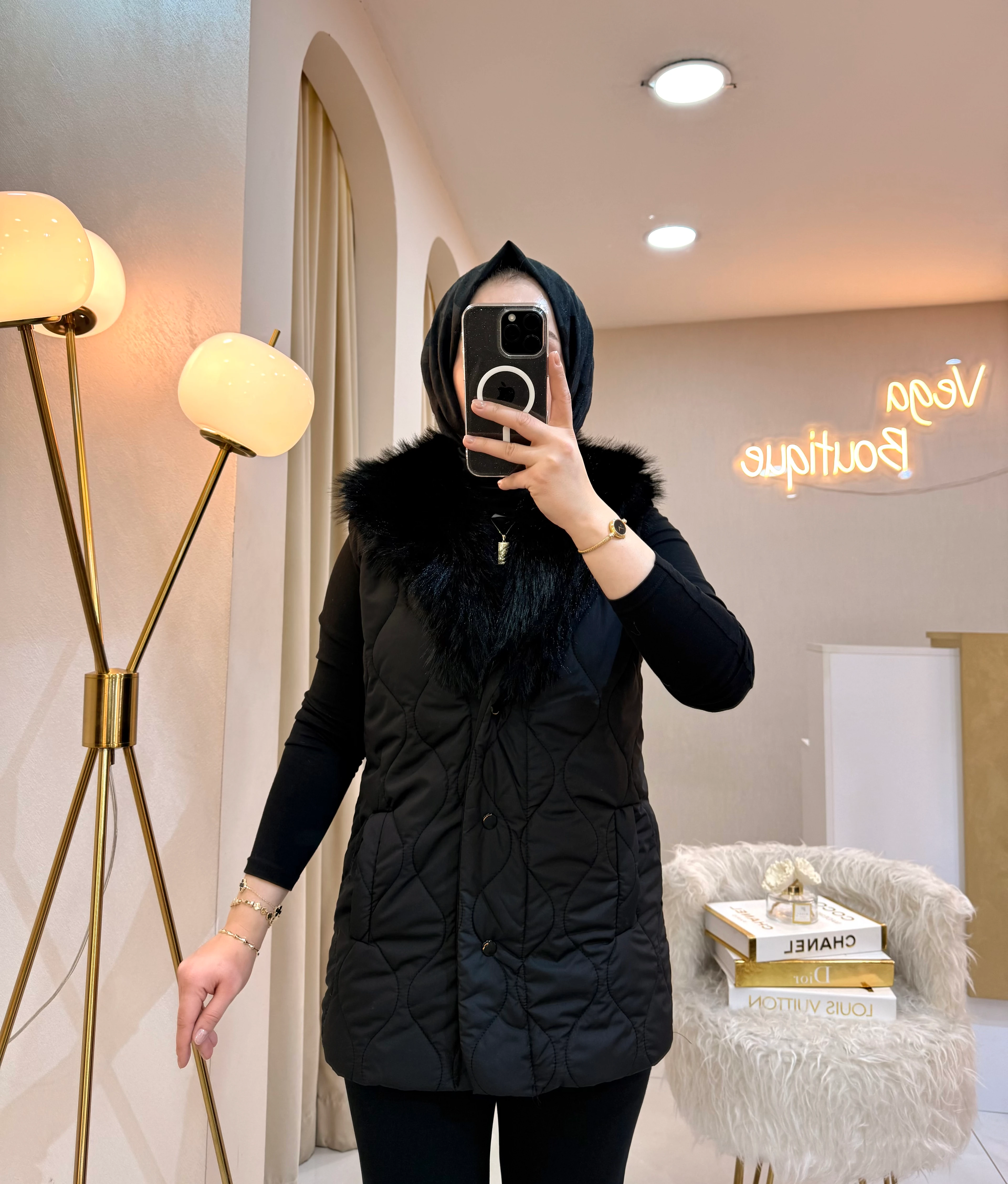 Kürk Yakalı Kapitone Yelek Siyah