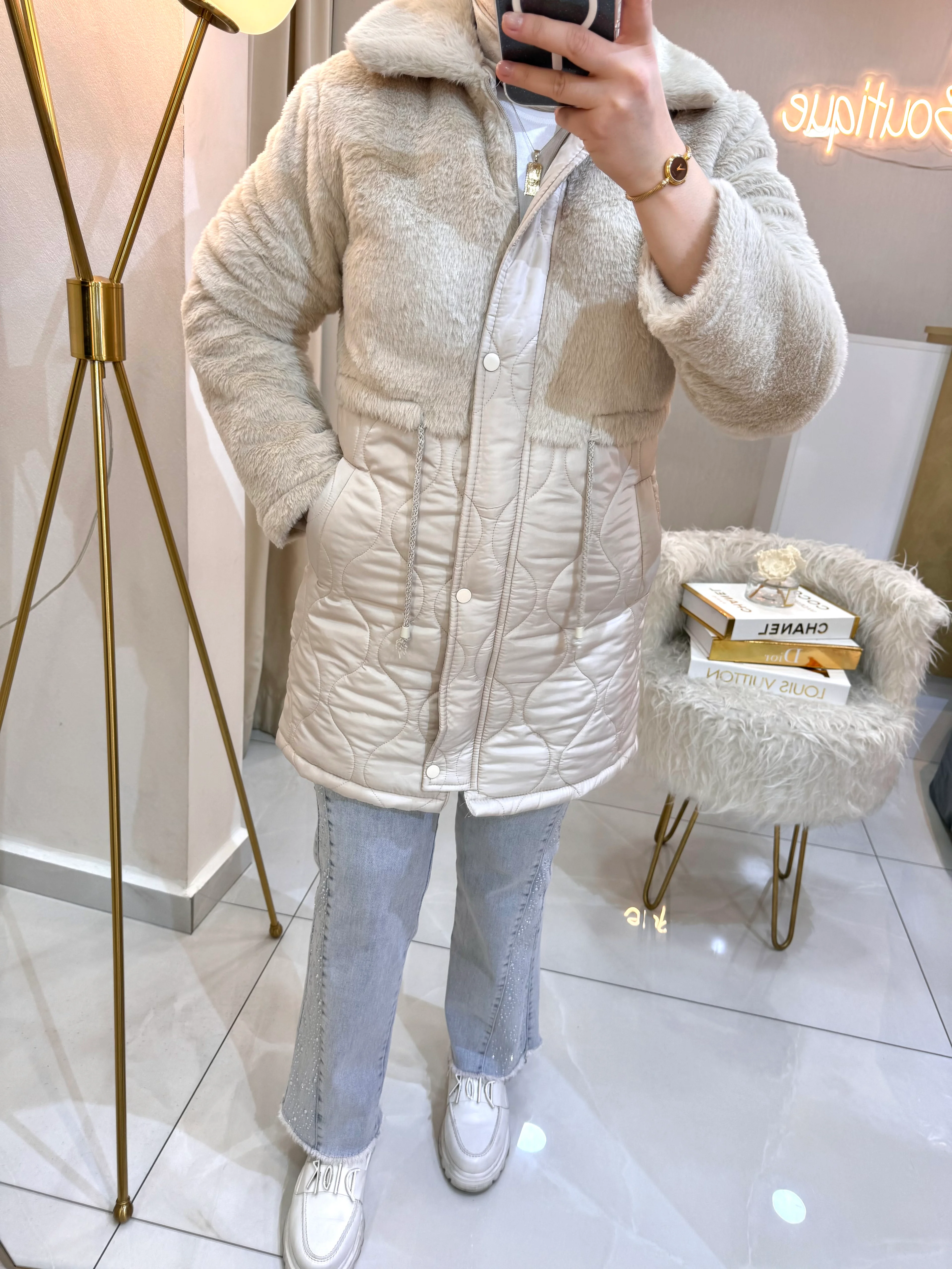 Peluş Detaylı Şişme Mont Taş