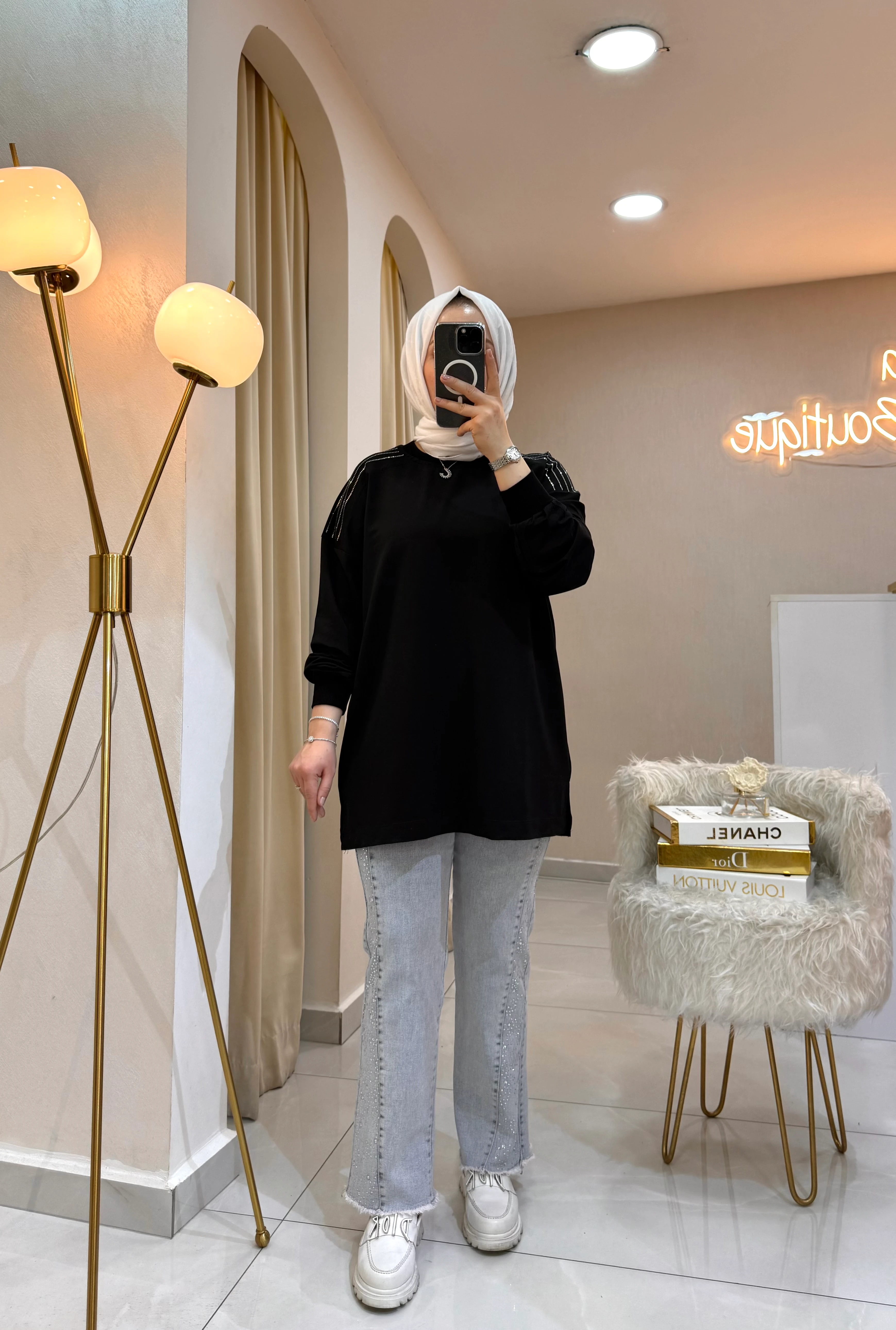 Omzu Taşlı Sweat Siyah