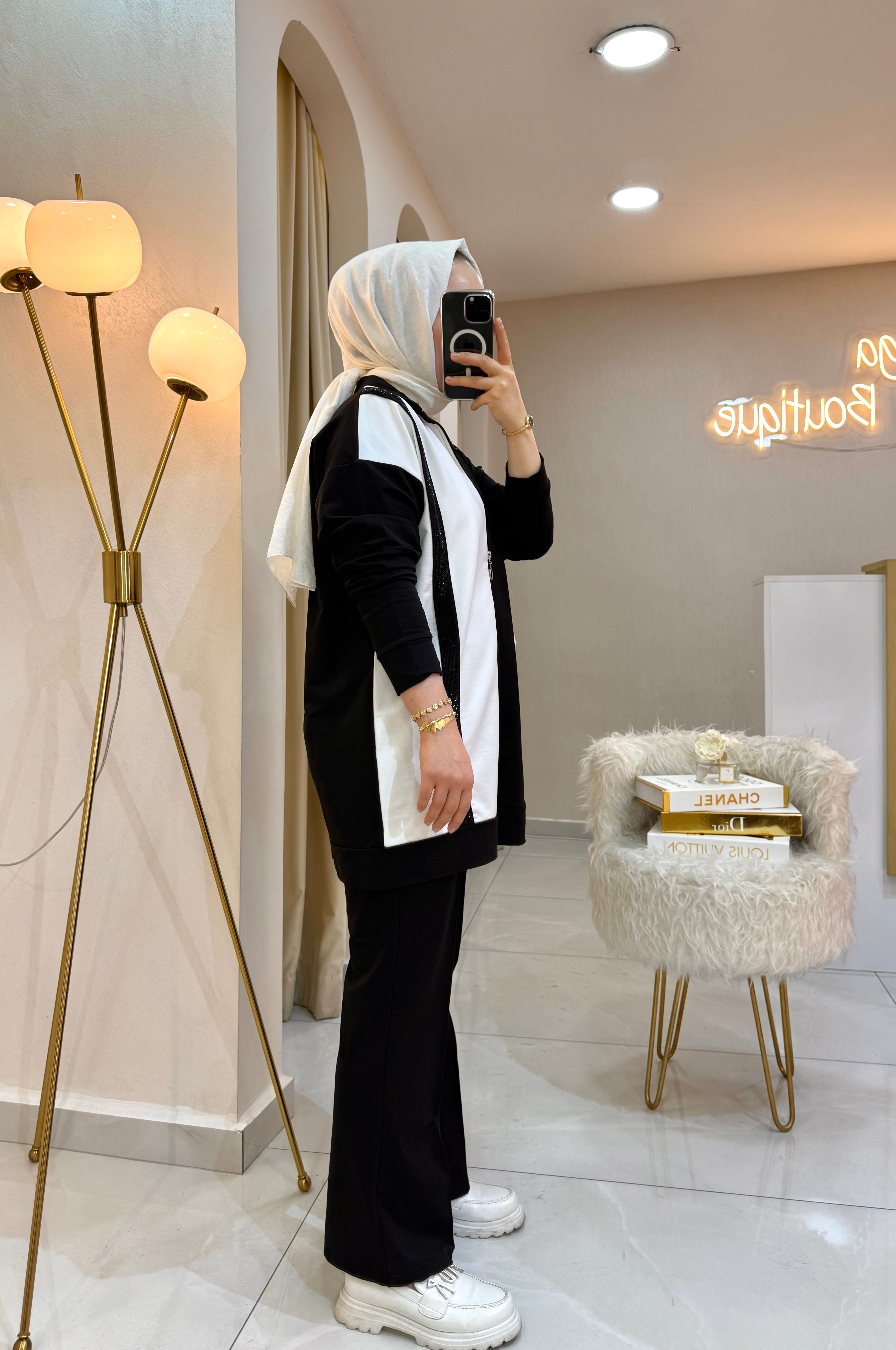 Şerit Detay Taşlı Takım Siyah