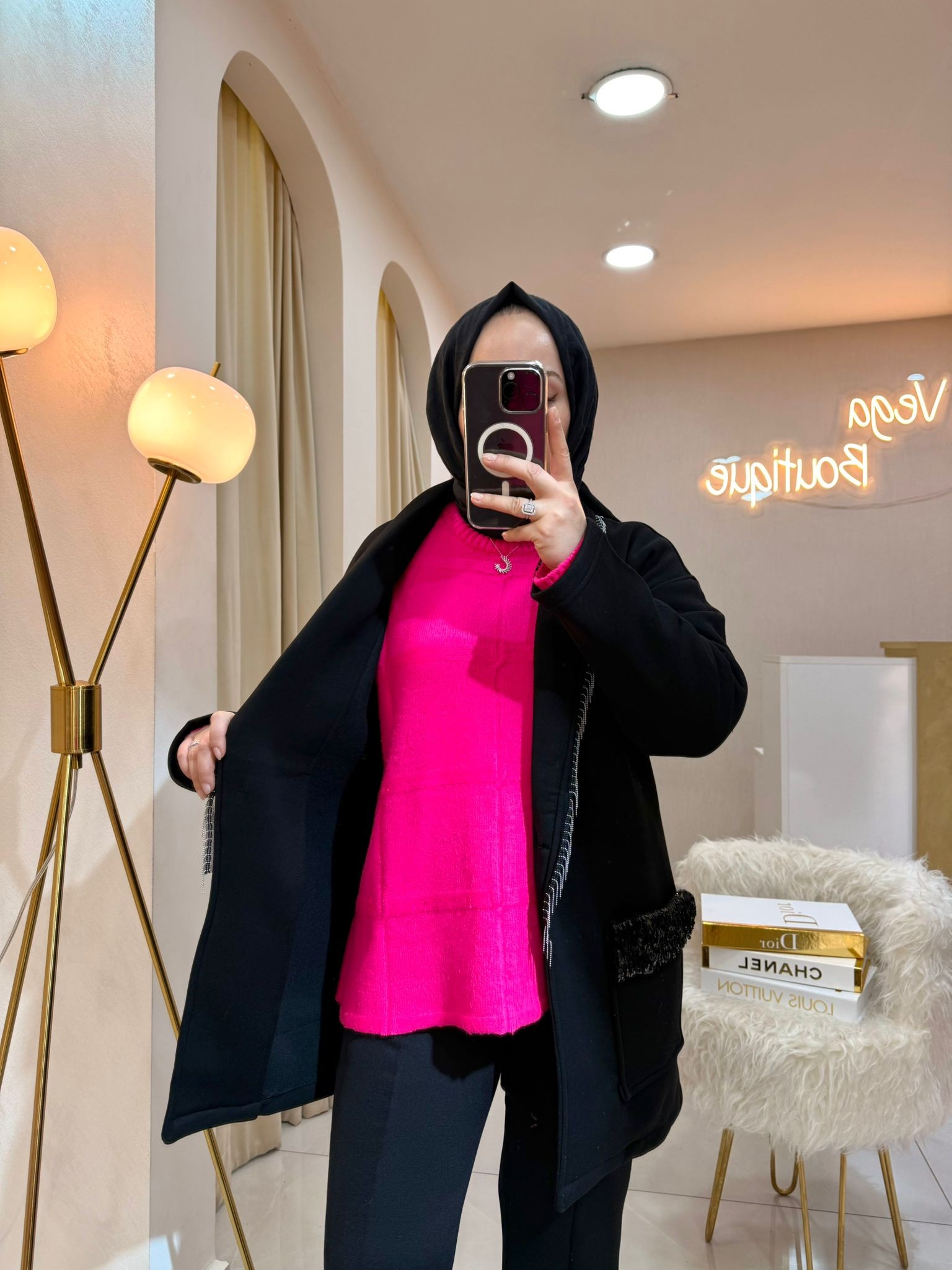 Zincirli Pul Detaylı Ceket