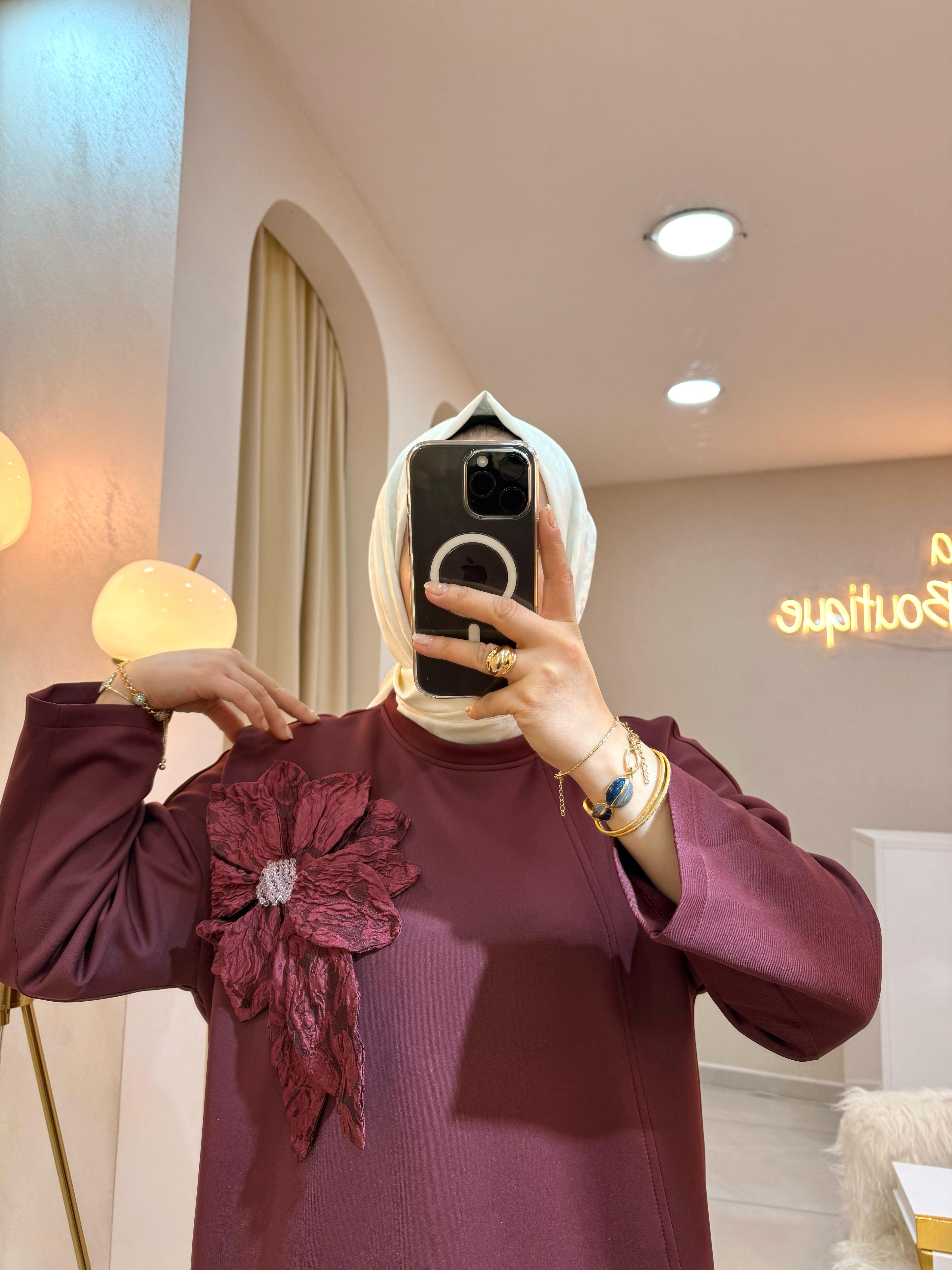Çiçek Detaylı Takım Bordo