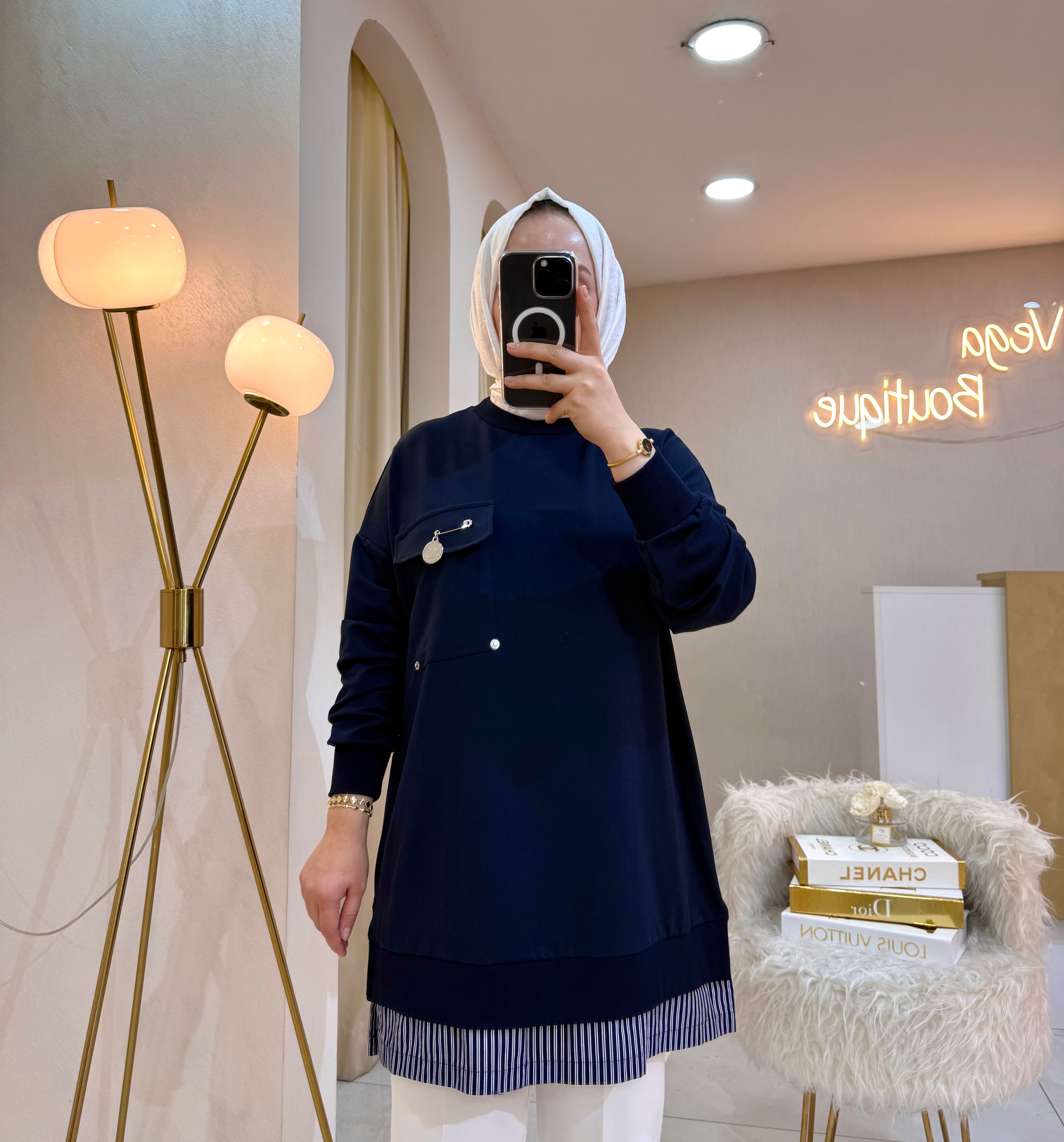 Broşlu Sweat Laci