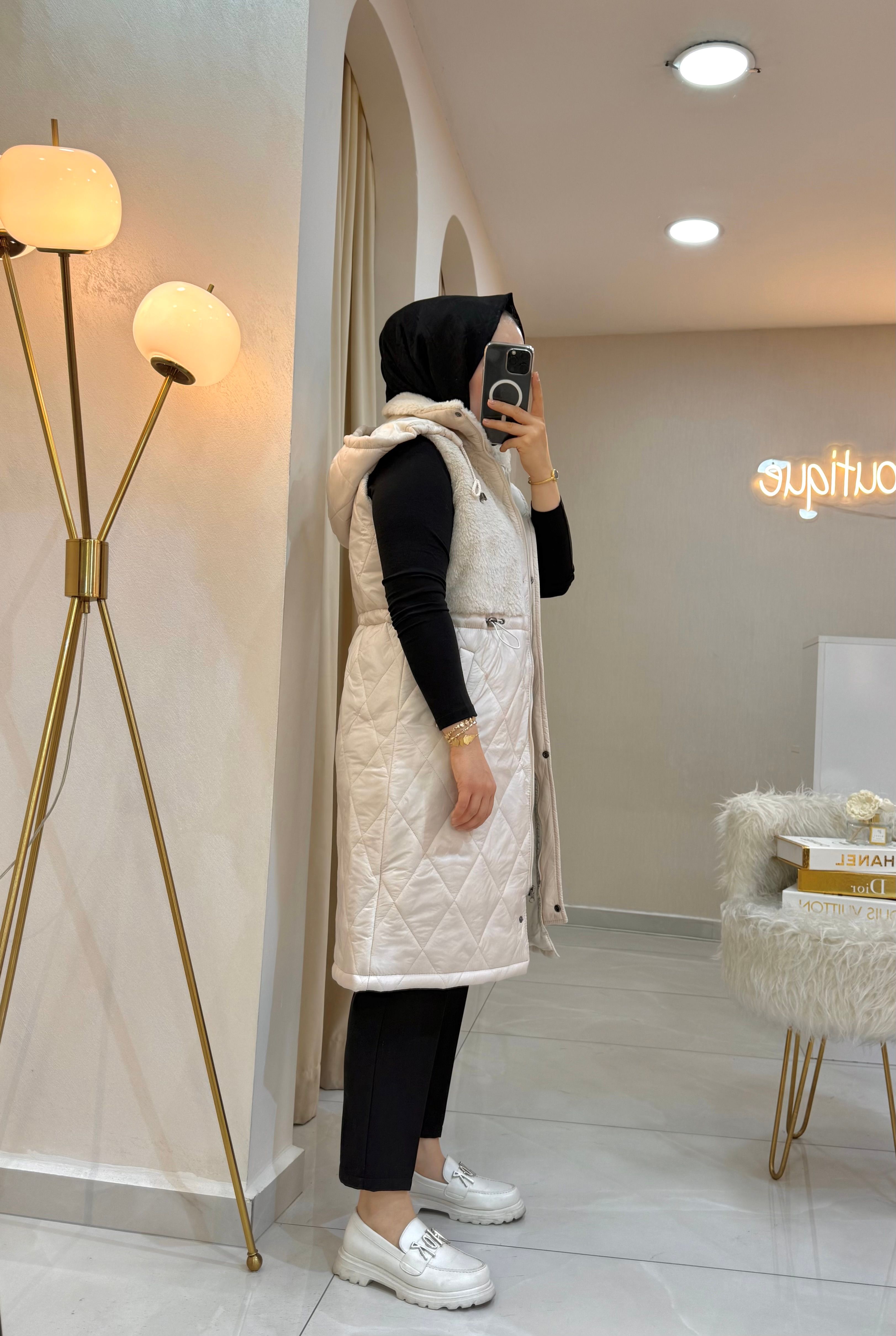 Peluş Detay Şişme Yelek Taş