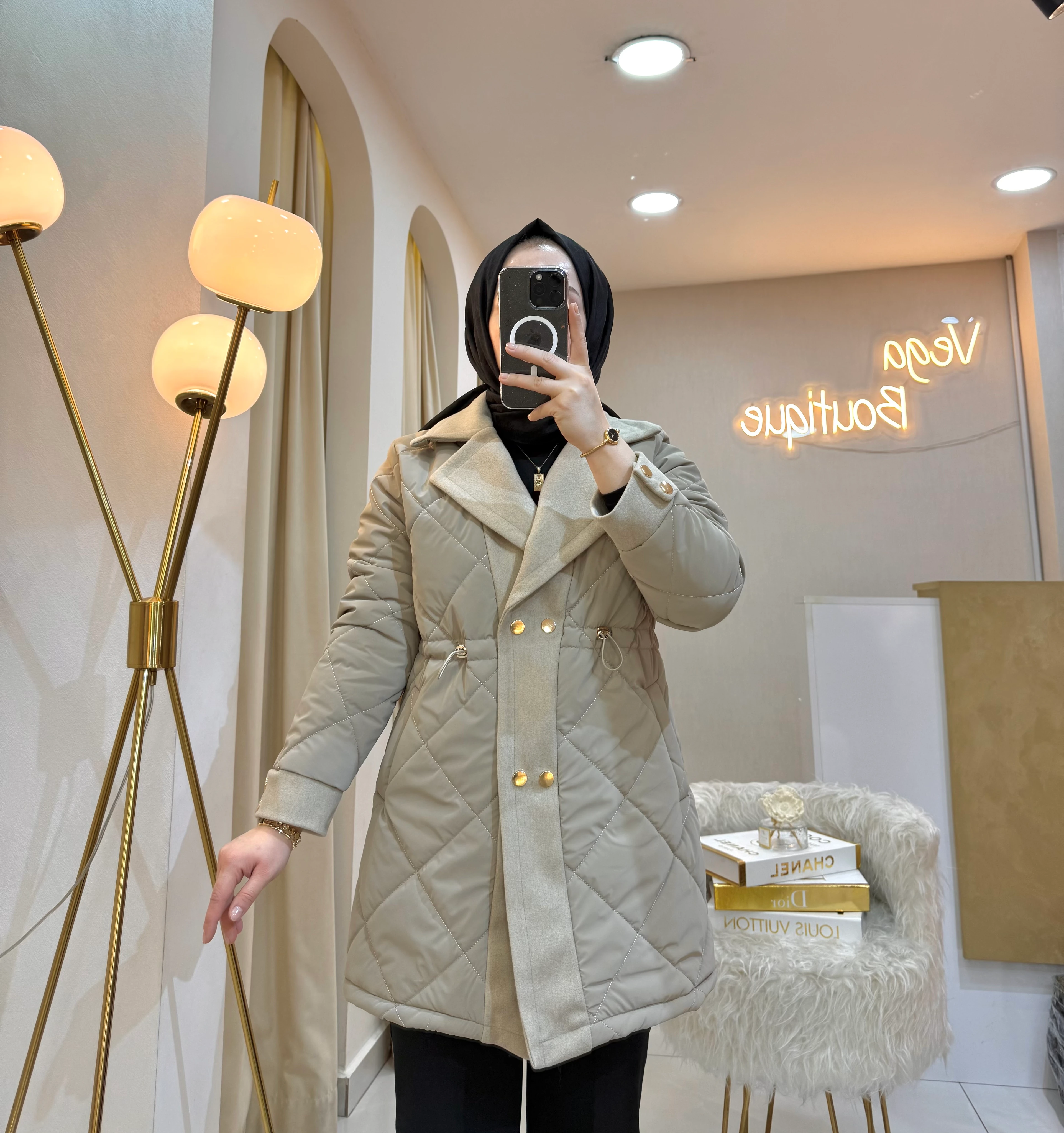 Capitone Şişme Mont Vizon