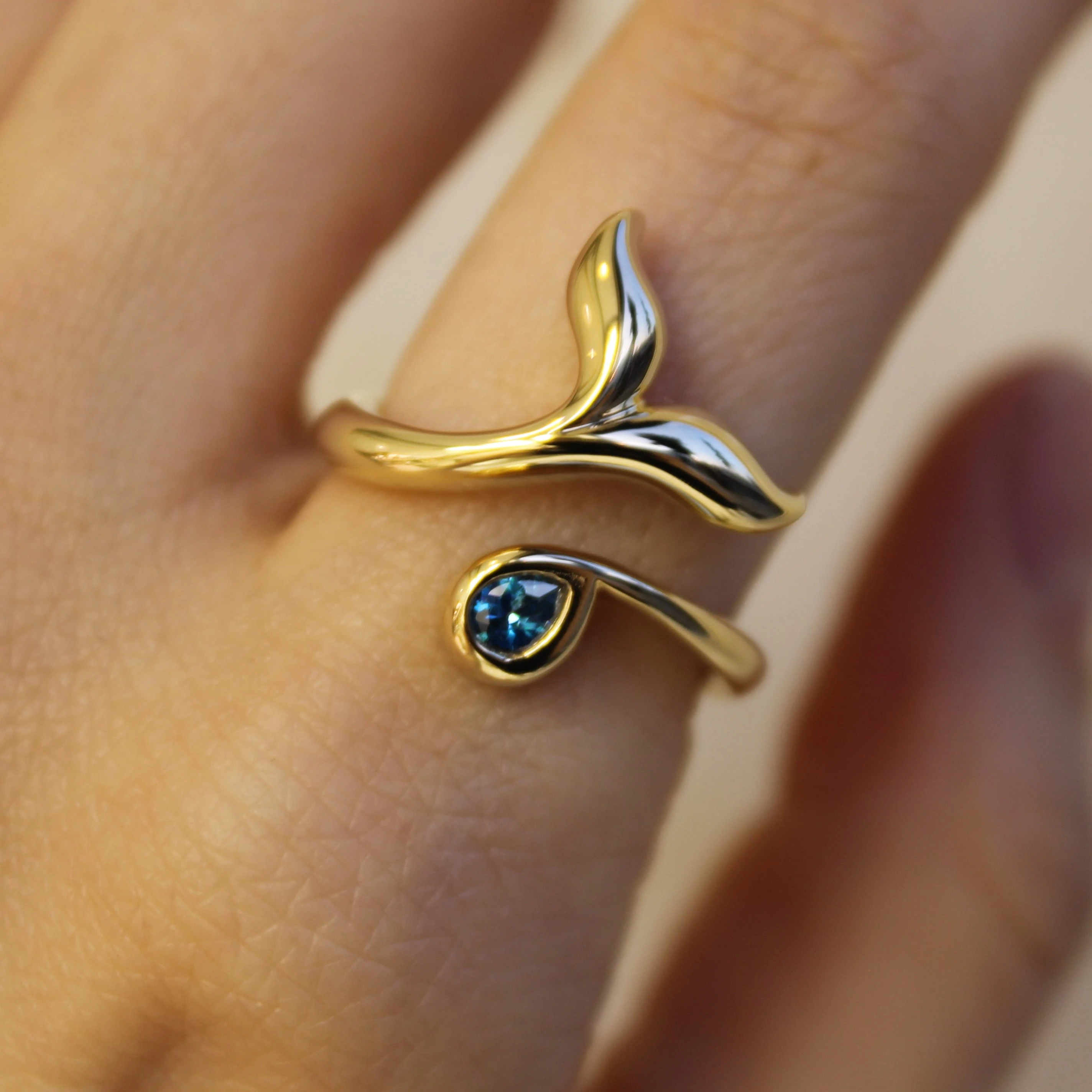 Aqualis Kuyruk Kavuşan Yüzük