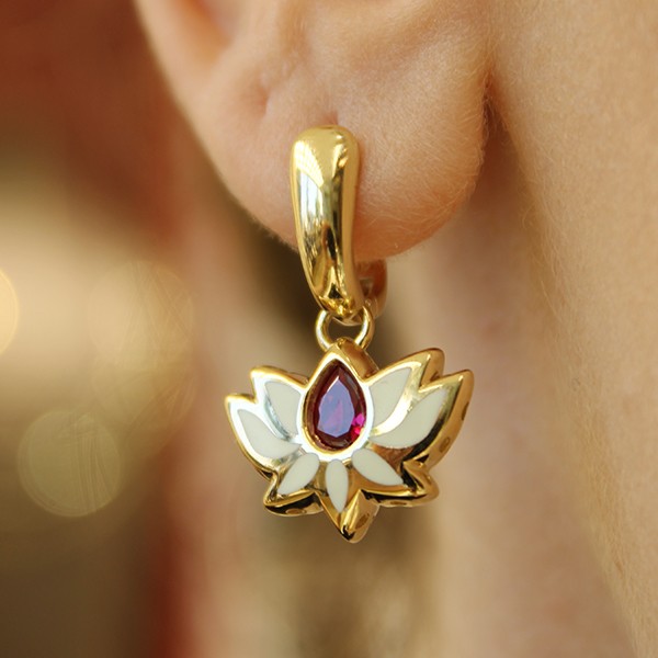 Lotus Küpe