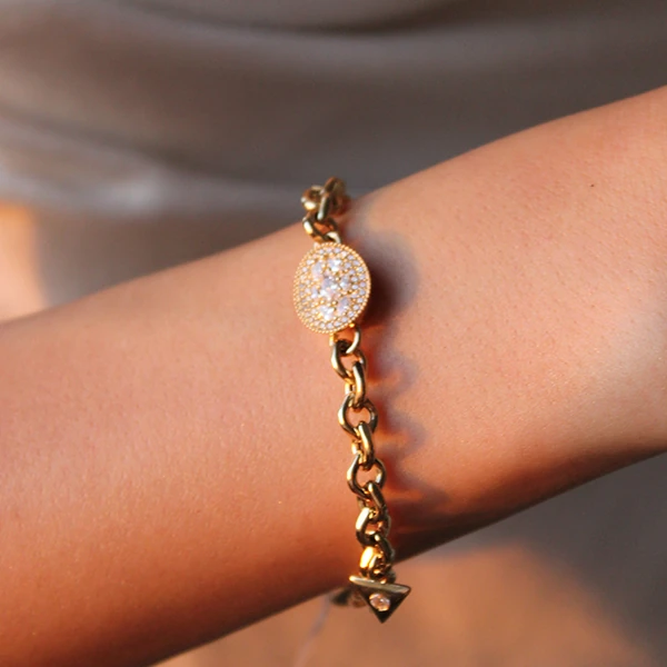 Üçgen Sallantılı Taşlı Bileklik