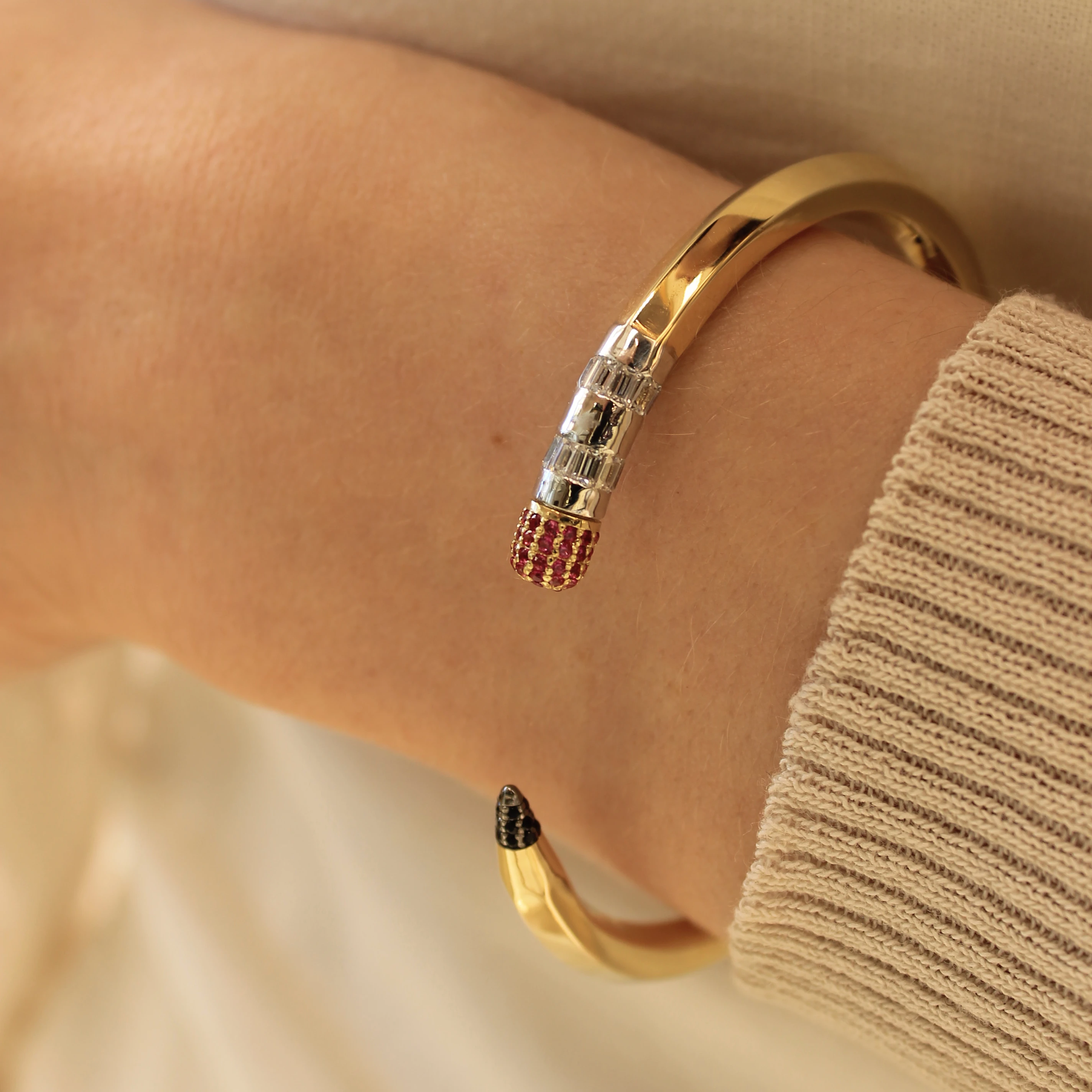 Kalem Kelepçe Bileklik